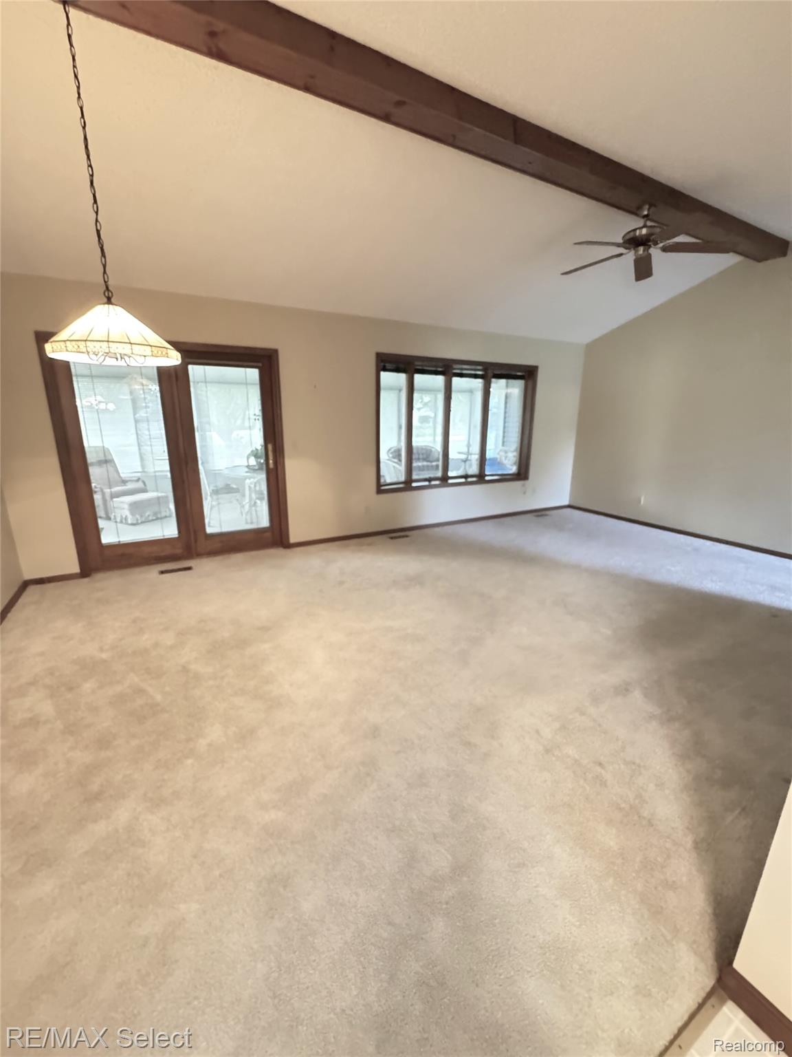 6060 Oak Creek Drive