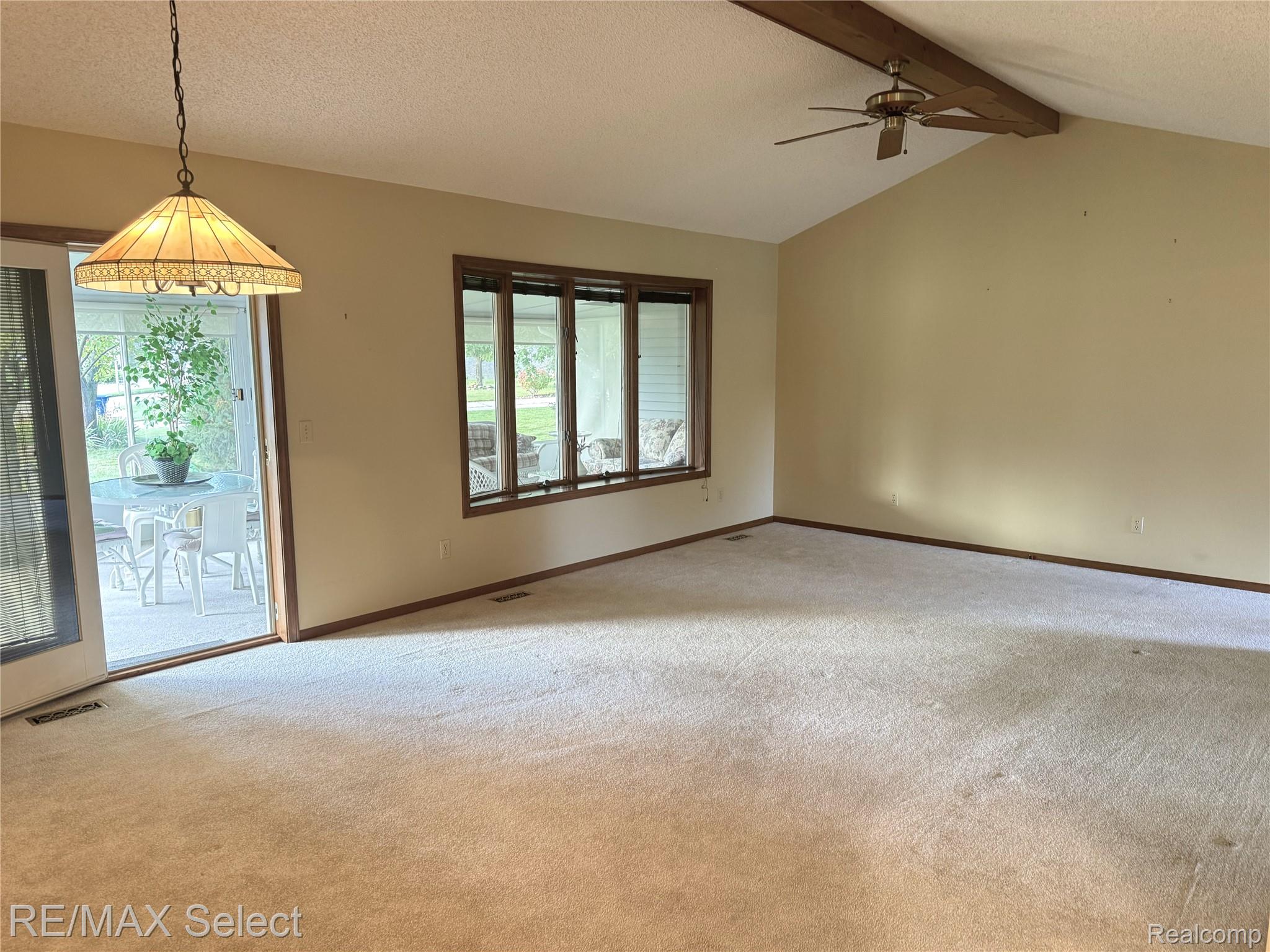 6060 Oak Creek Drive