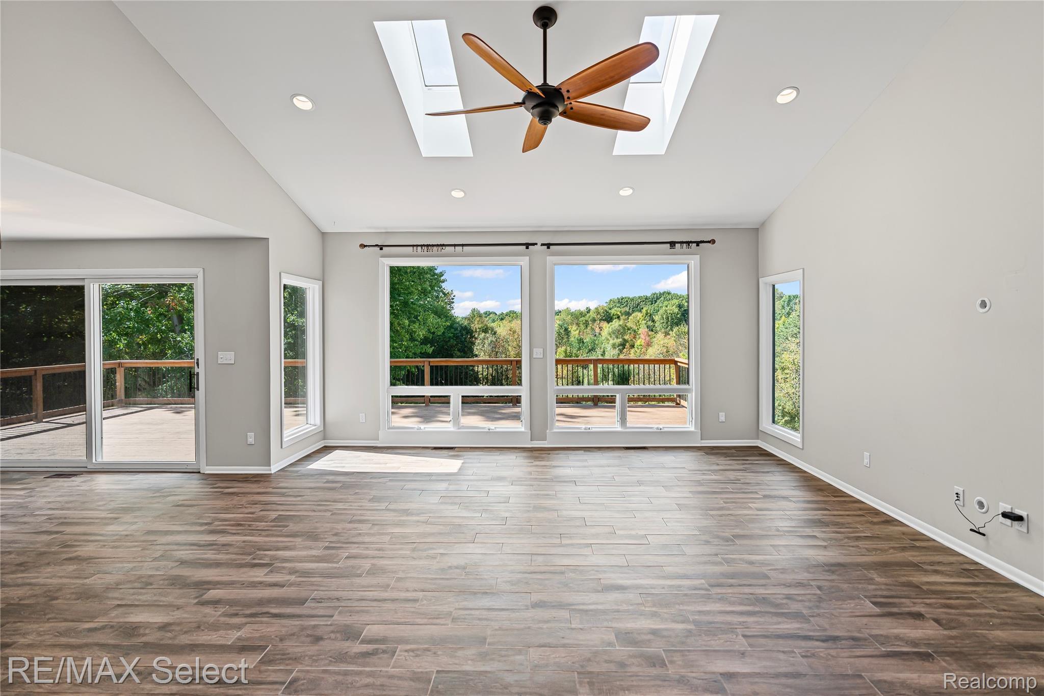 6056 Atlas Road