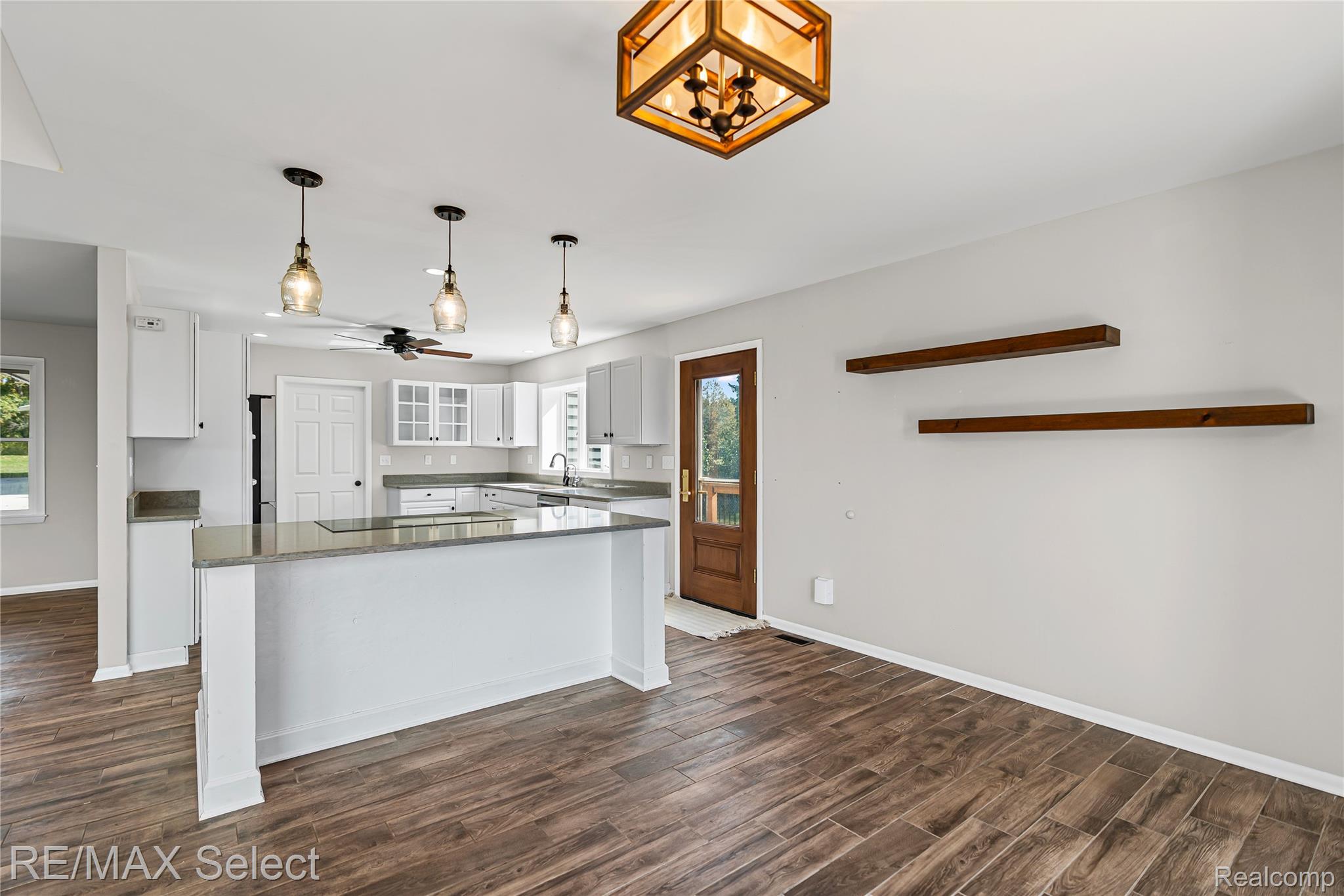 6056 Atlas Road