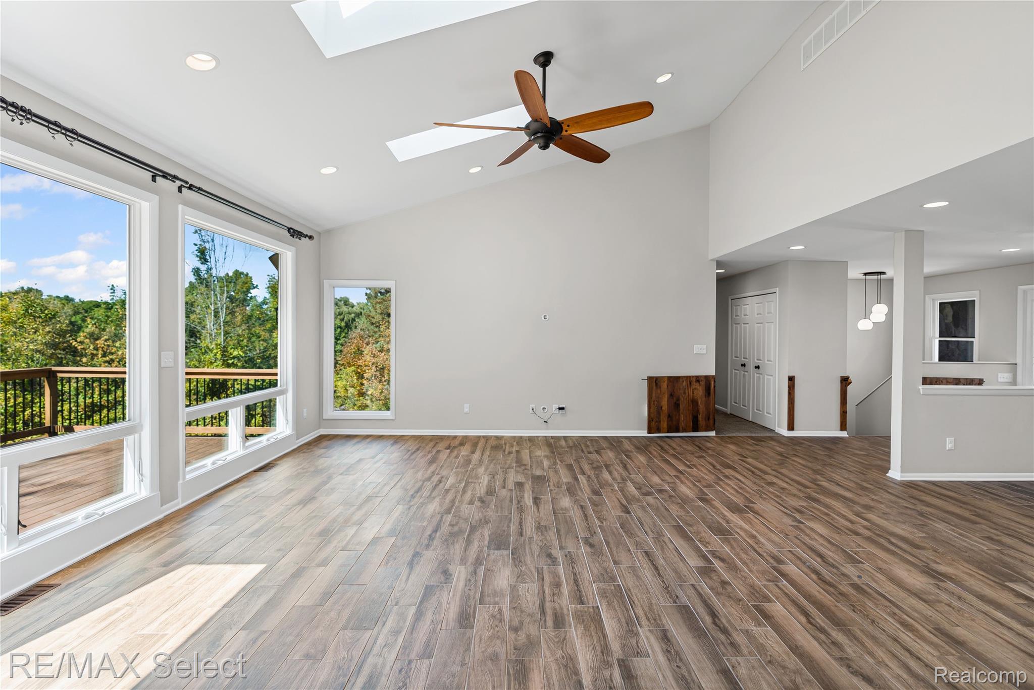 6056 Atlas Road