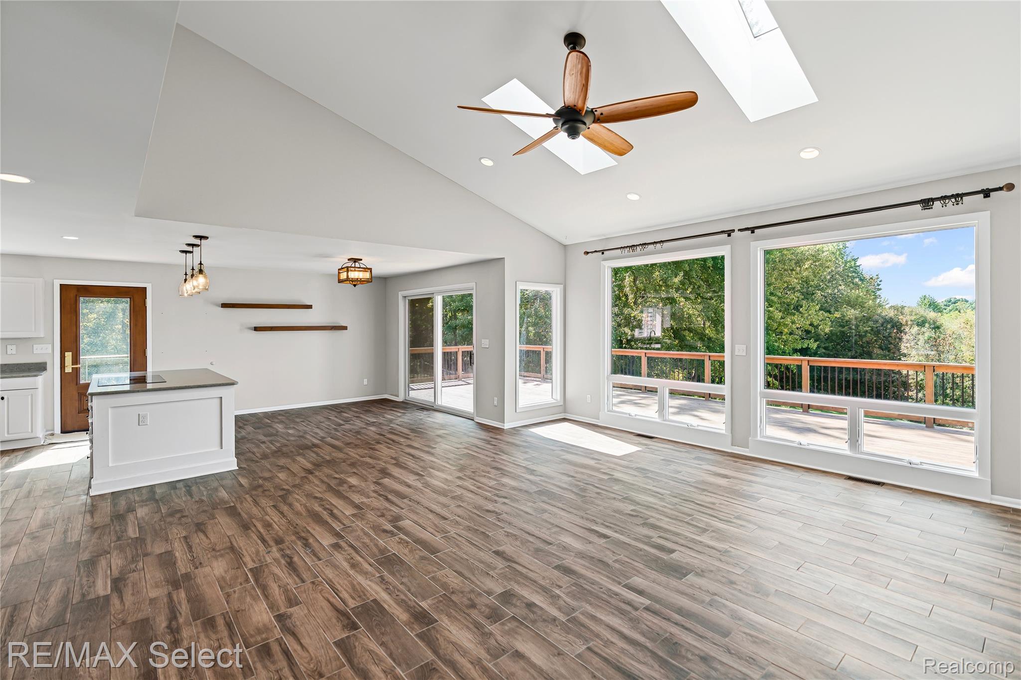 6056 Atlas Road