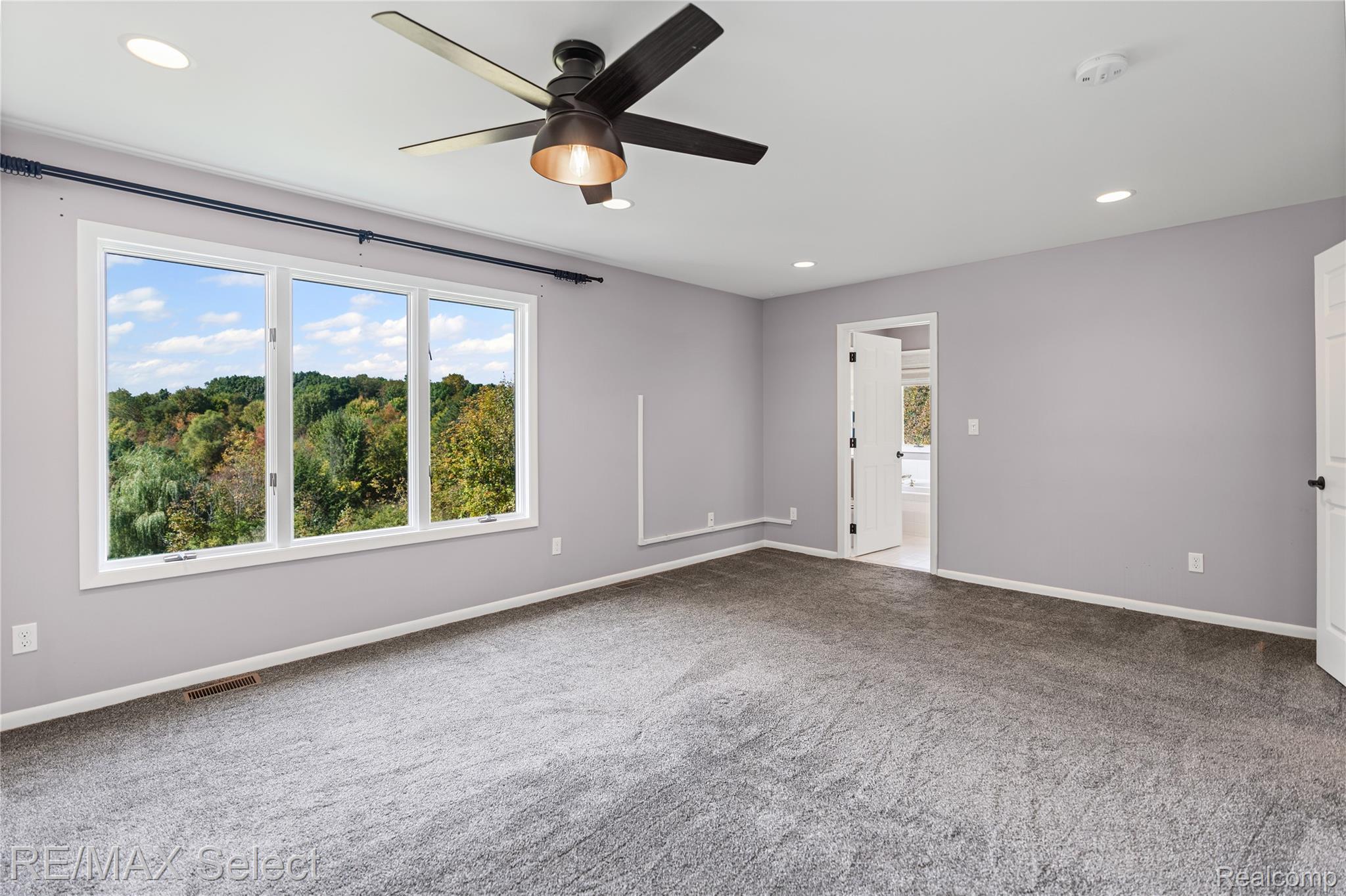 6056 Atlas Road