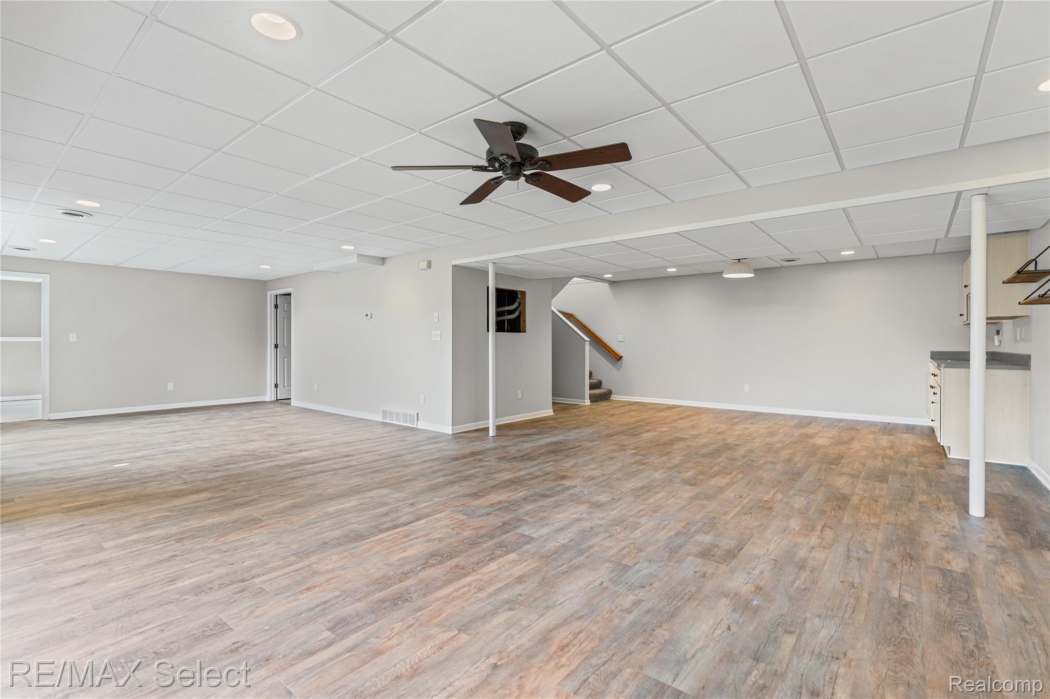 6056 Atlas Road