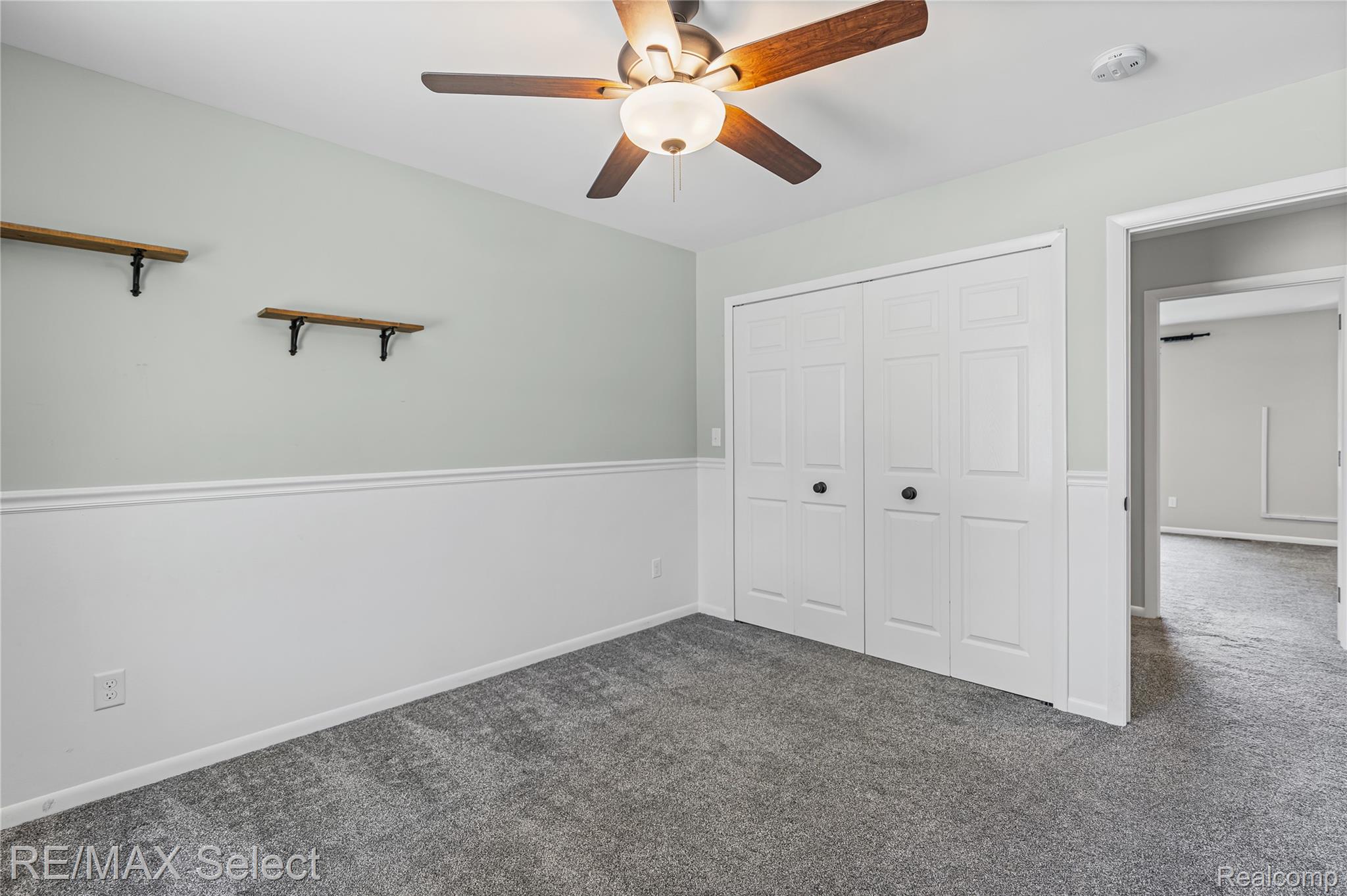 6056 Atlas Road