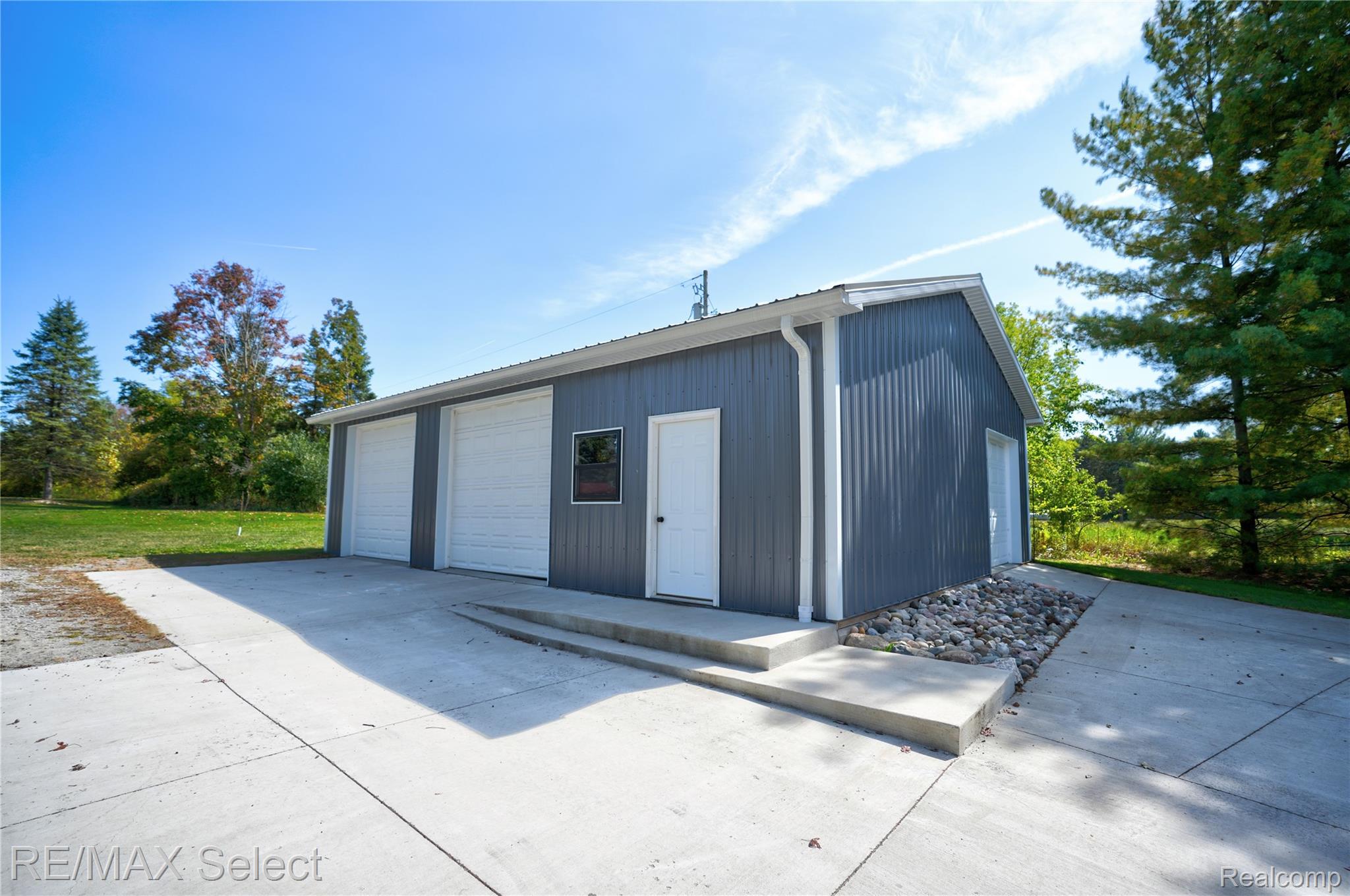 6056 Atlas Road