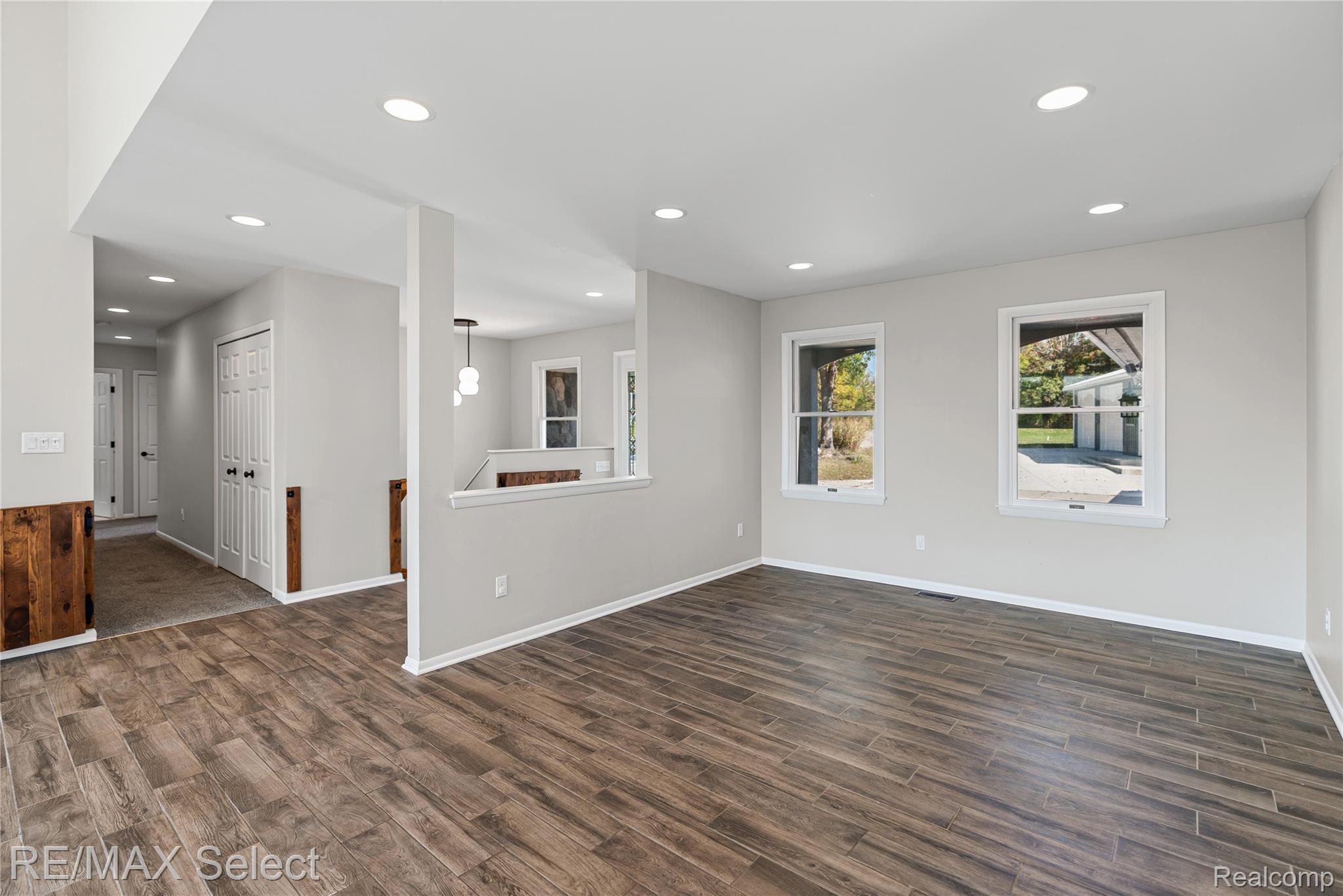 6056 Atlas Road