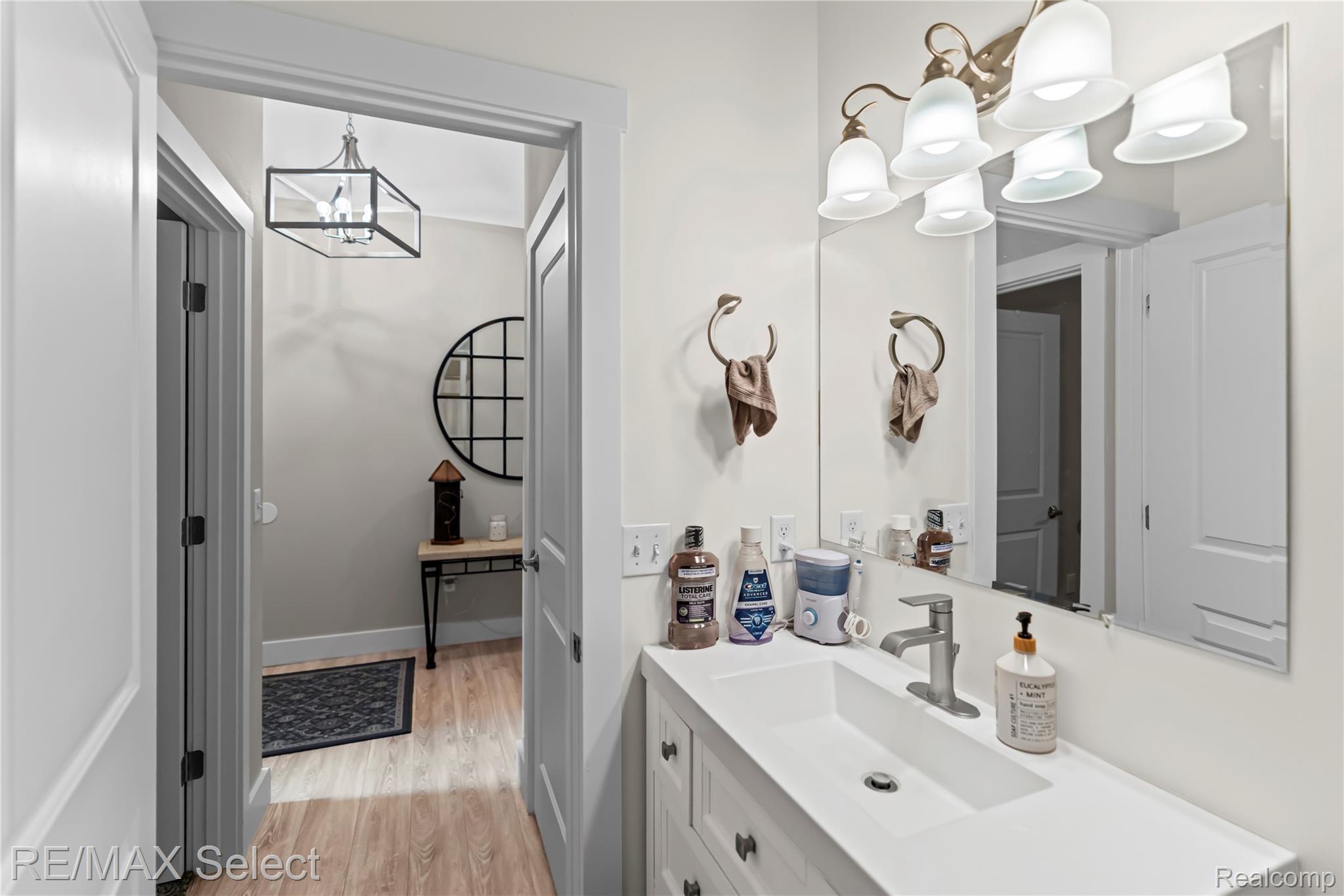 3127 Harbor Pointe Circle