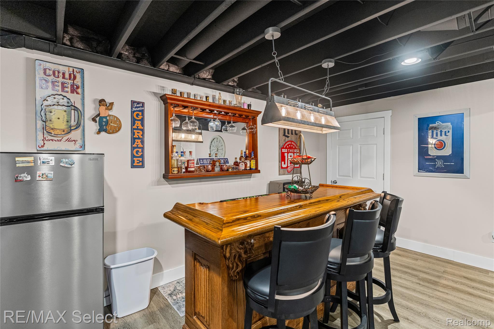 3127 Harbor Pointe Circle