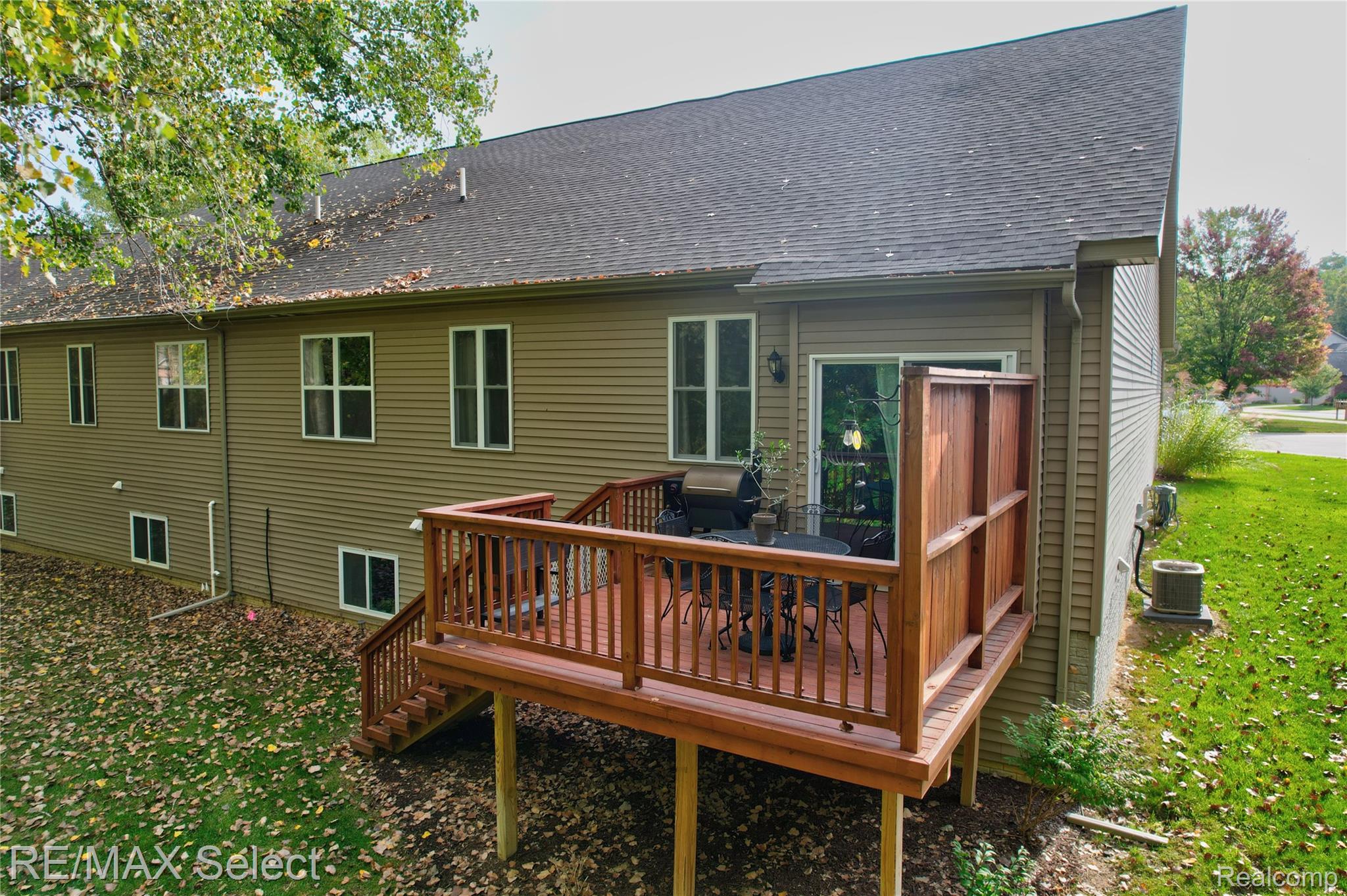 3127 Harbor Pointe Circle