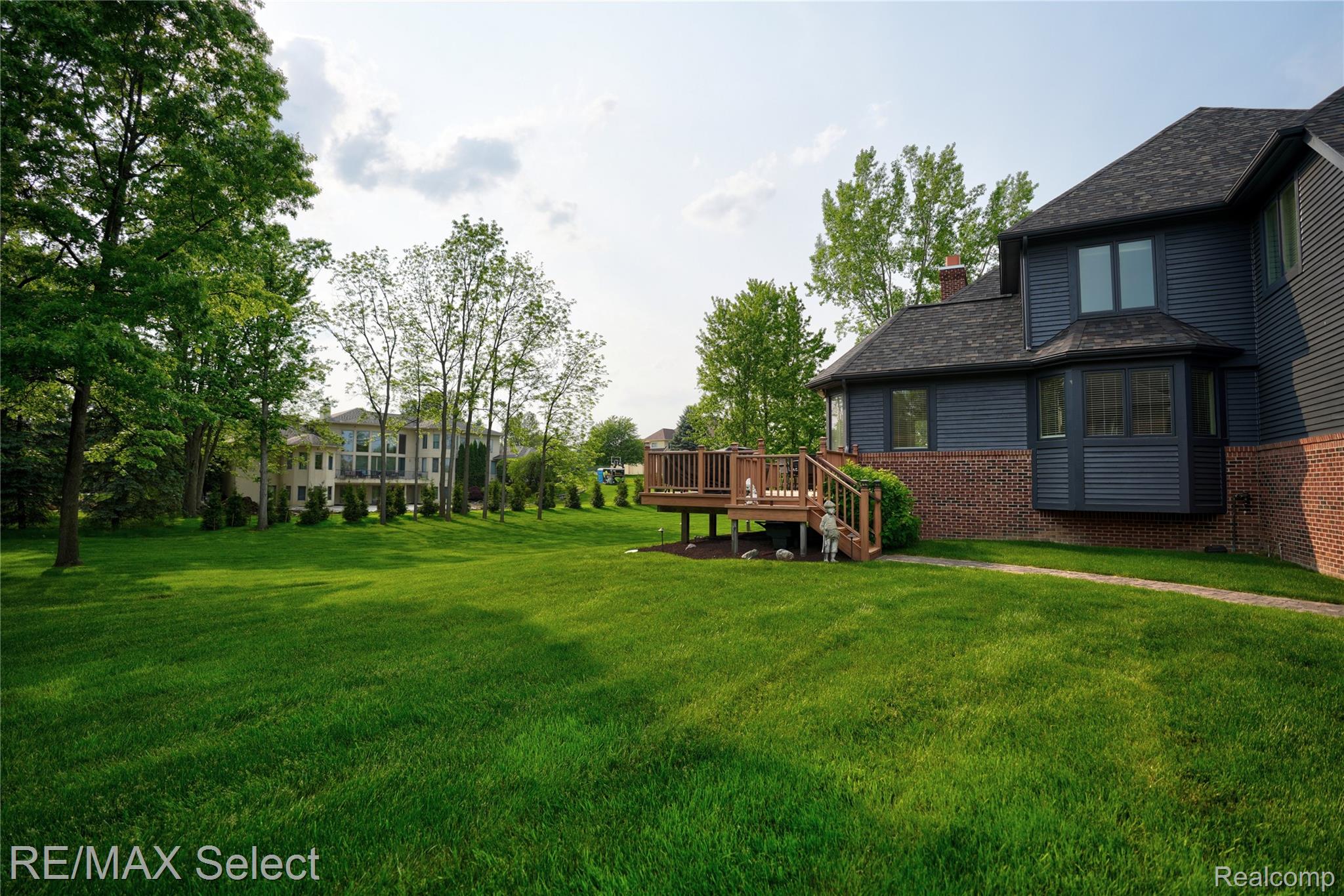 8320 MISTY Meadows