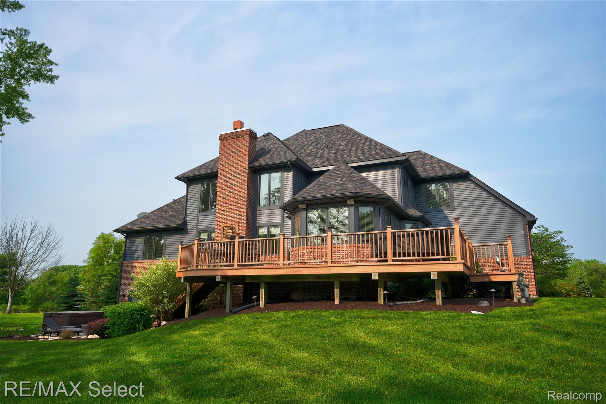 8320 MISTY Meadows