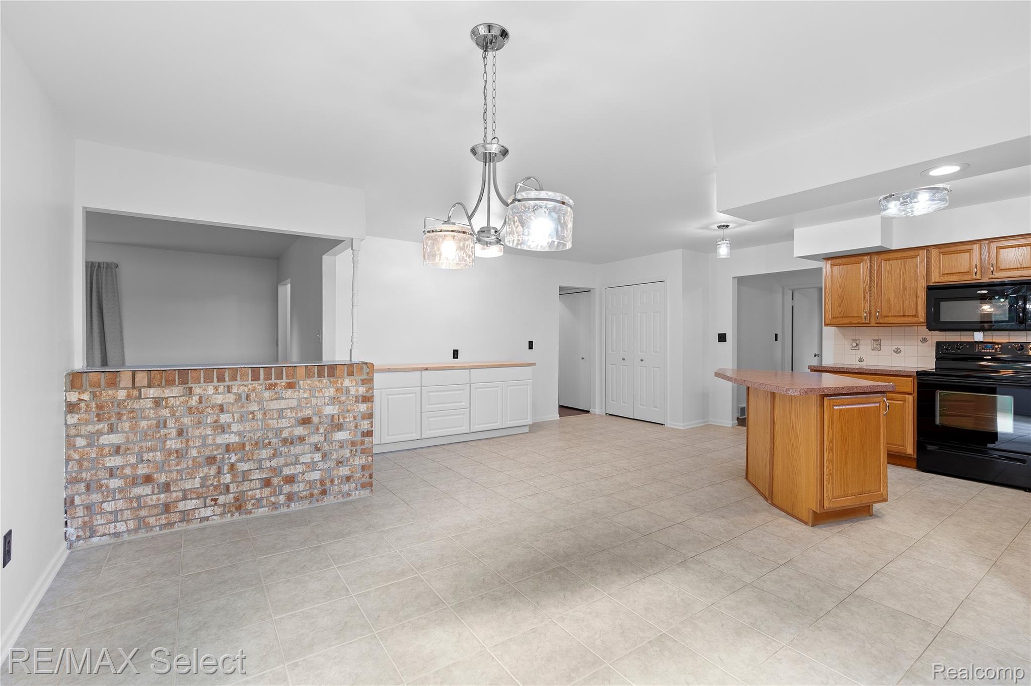 15451 Whitaker Road