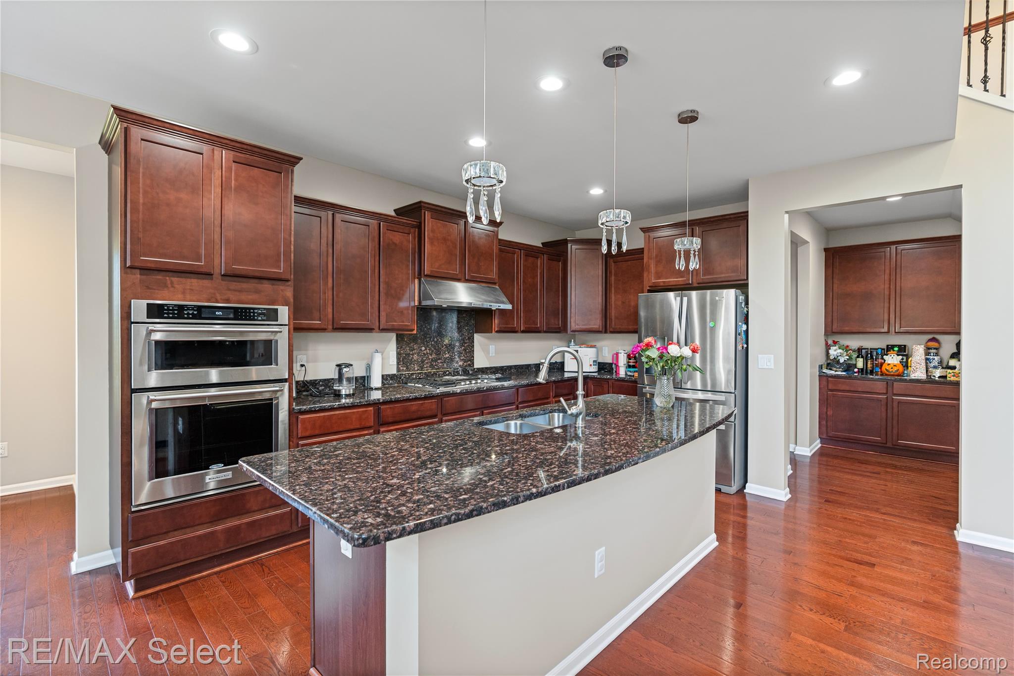 6363 Amber Lane