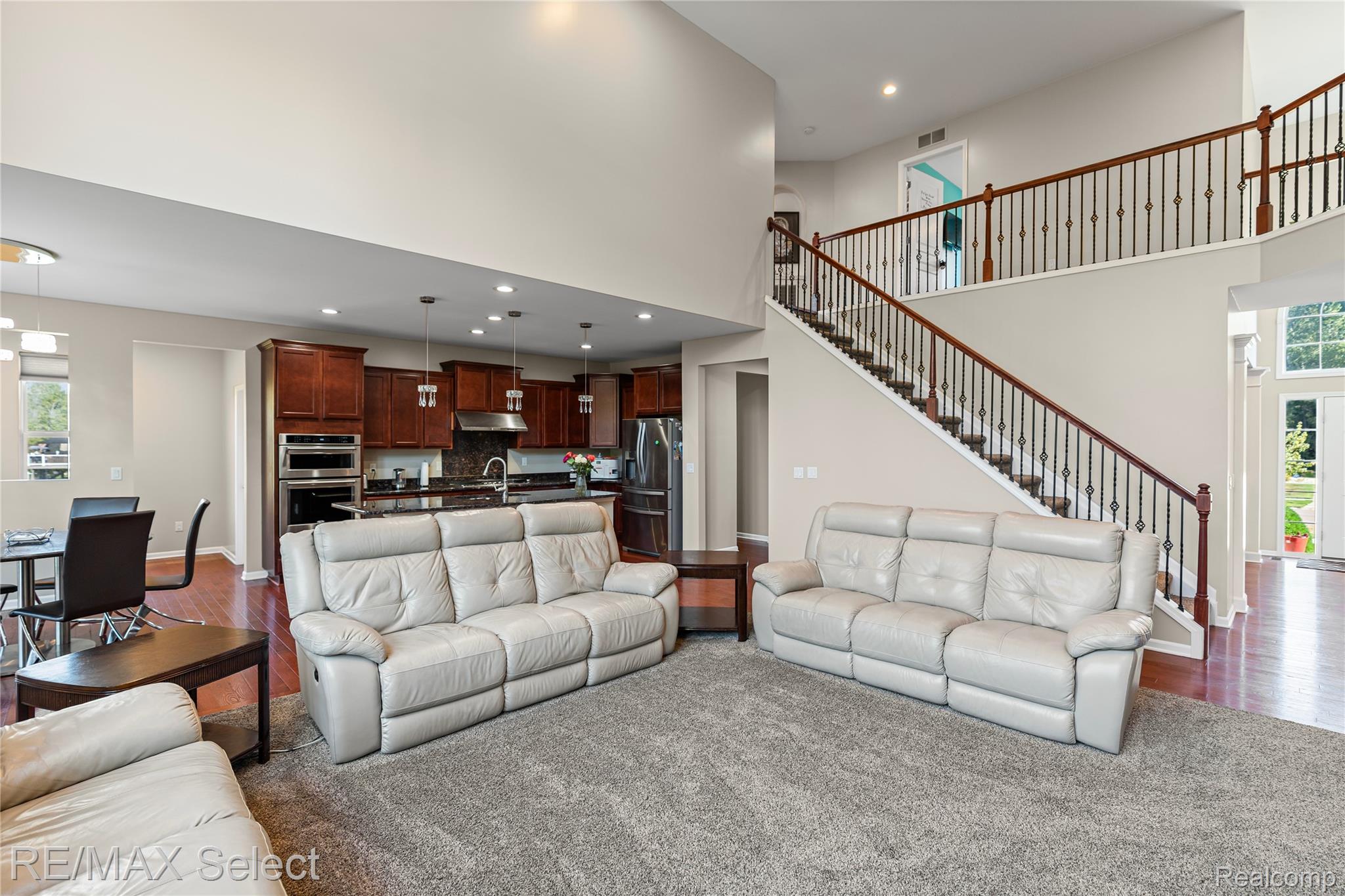 6363 Amber Lane