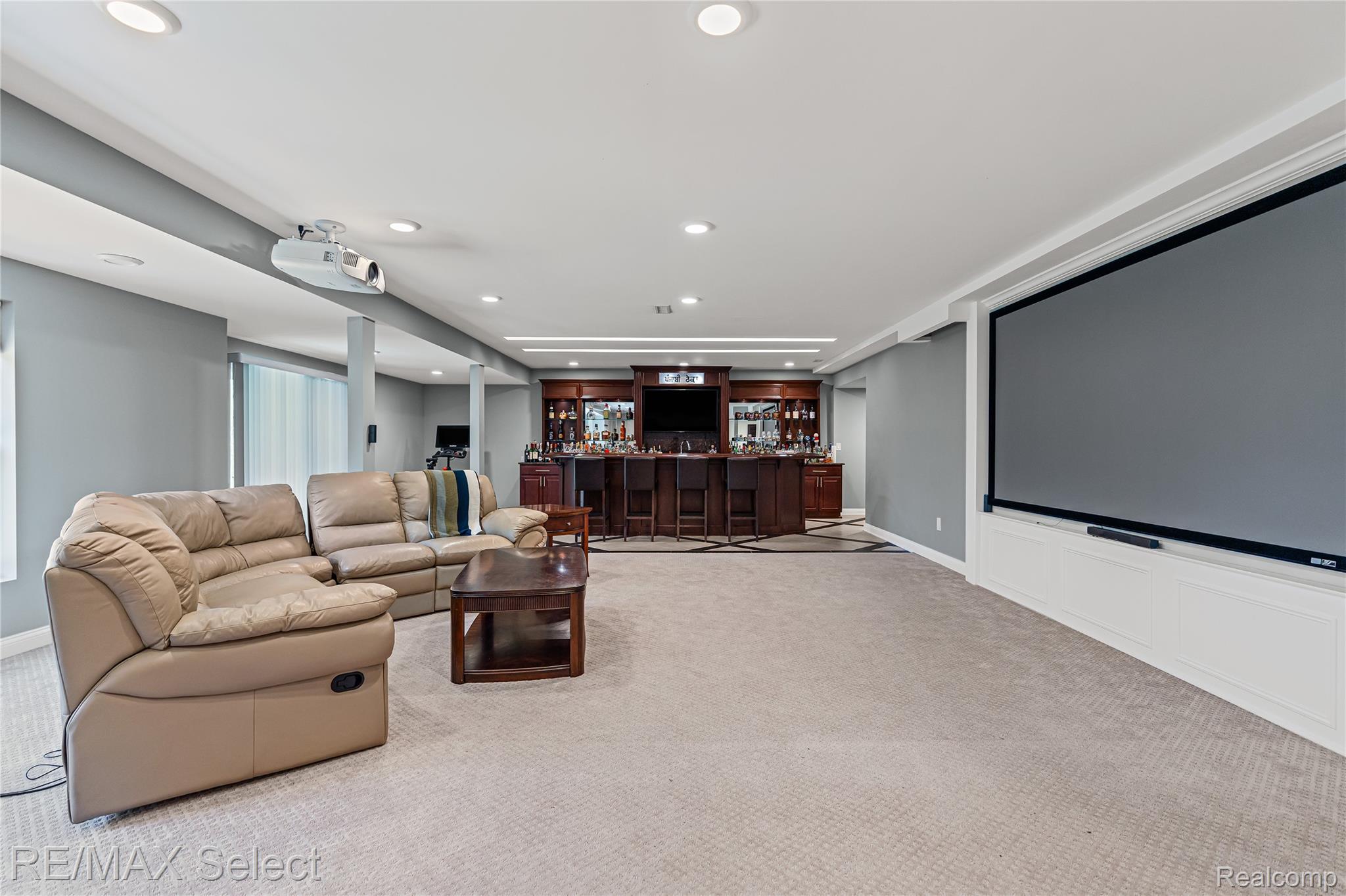 6363 Amber Lane