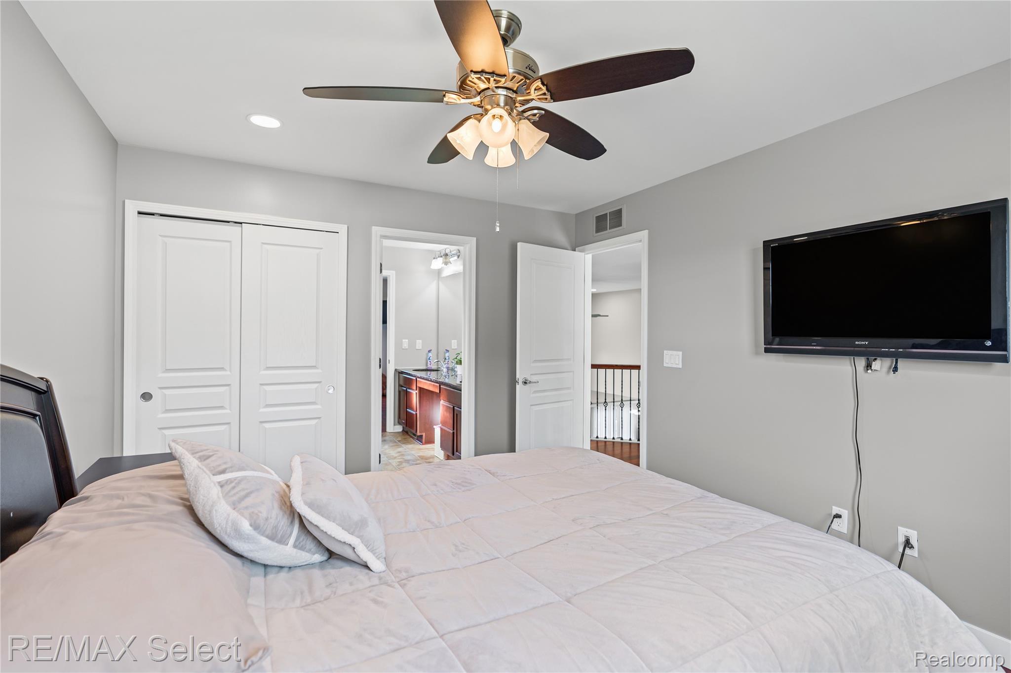 6363 Amber Lane