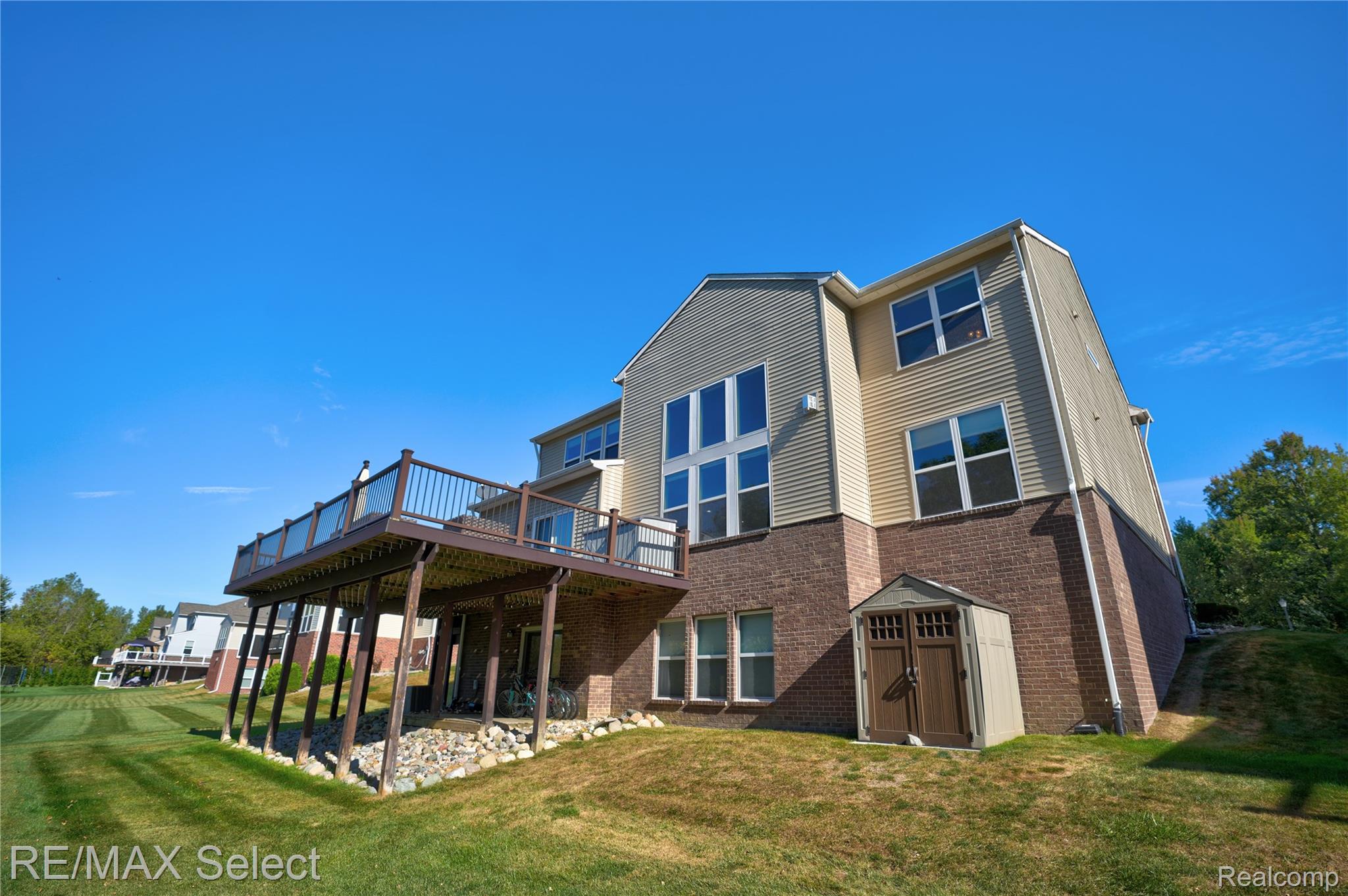 6363 Amber Lane