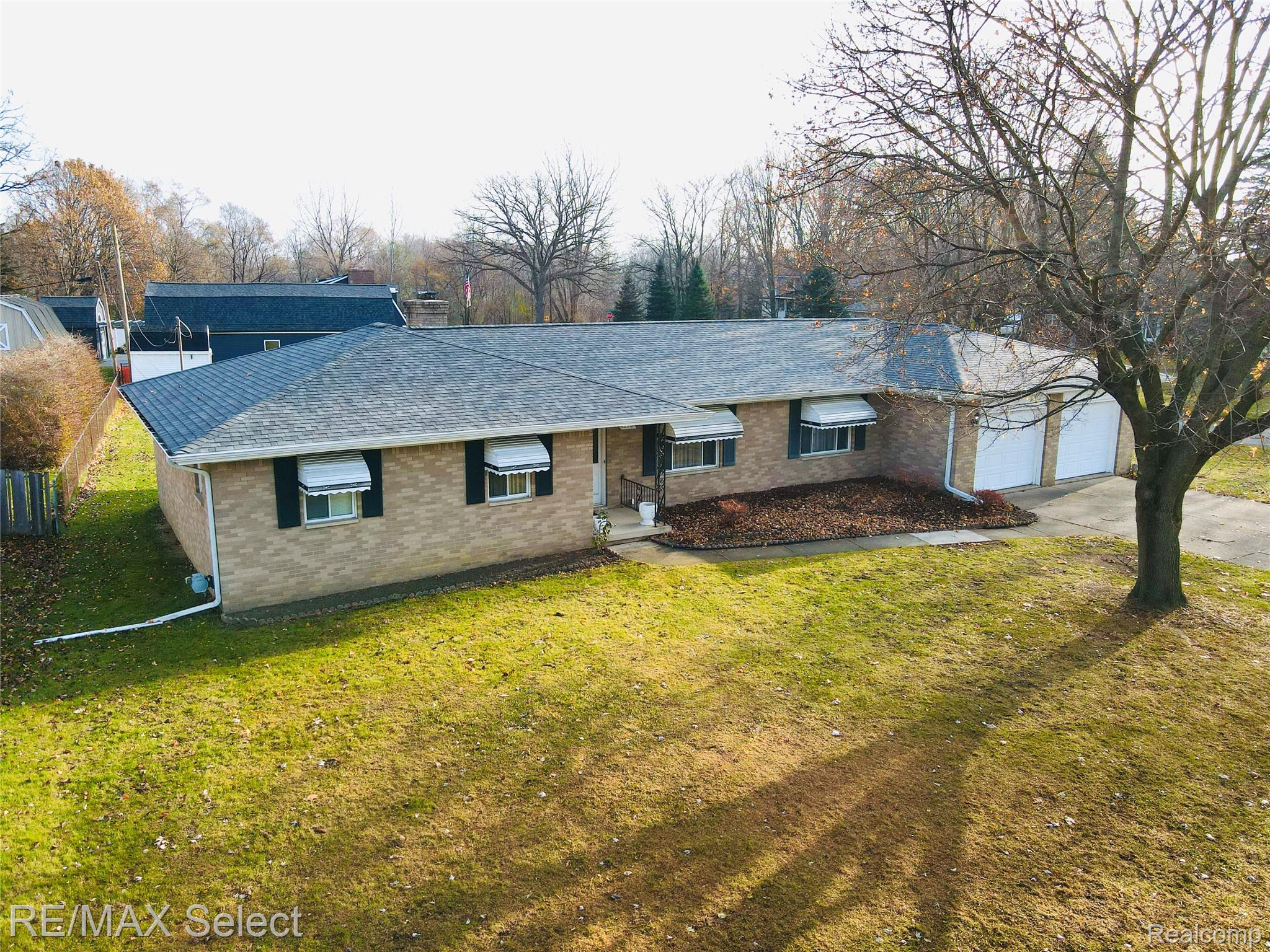 4290 Hedgethorn Circle