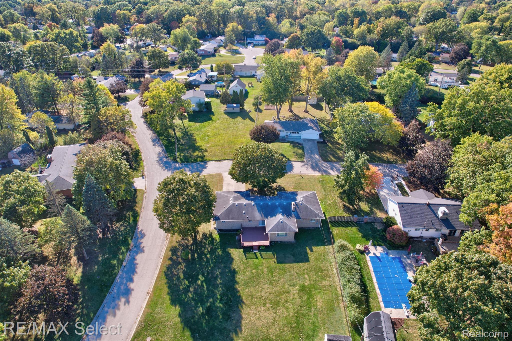4290 Hedgethorn Circle