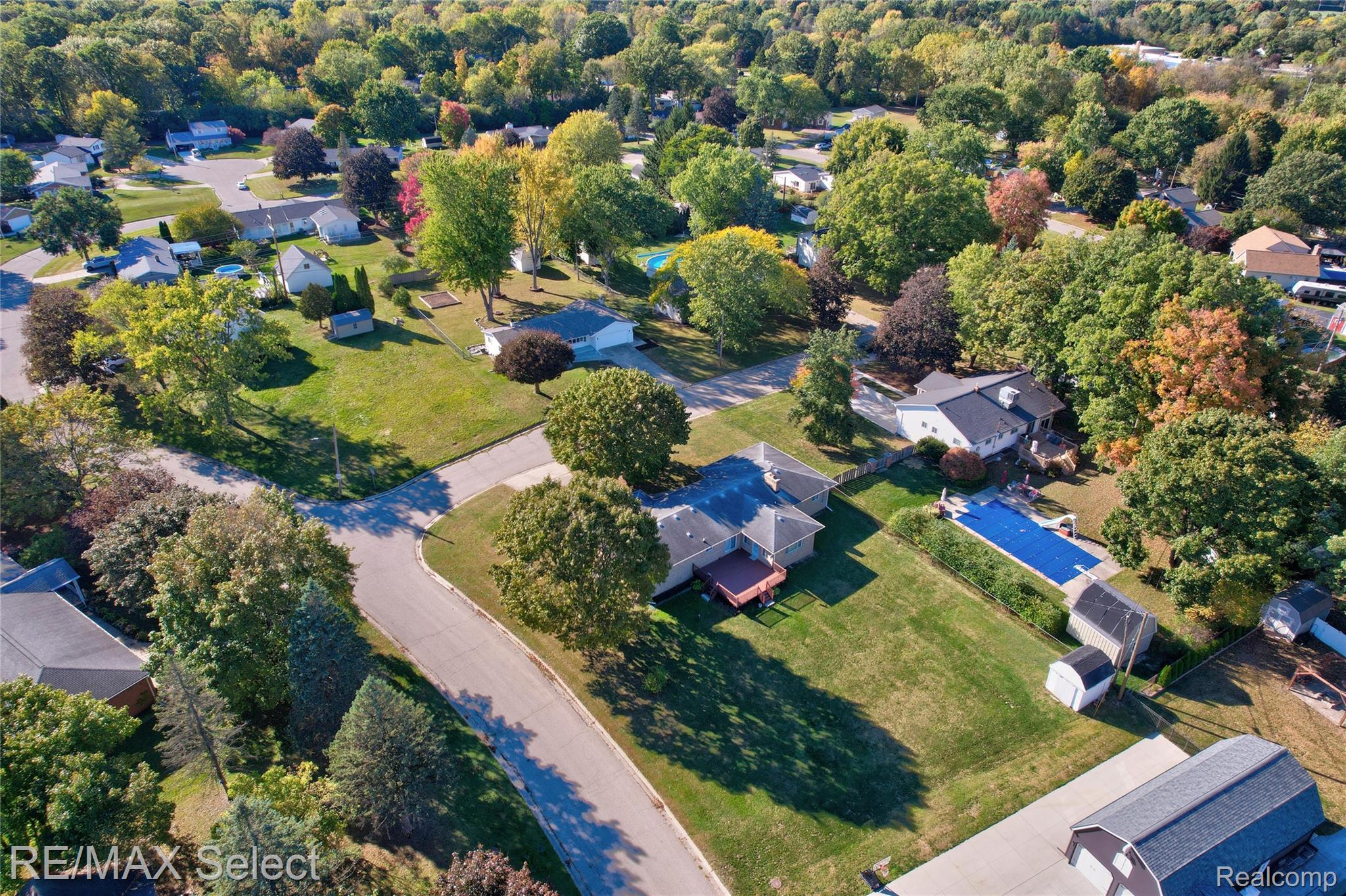 4290 Hedgethorn Circle