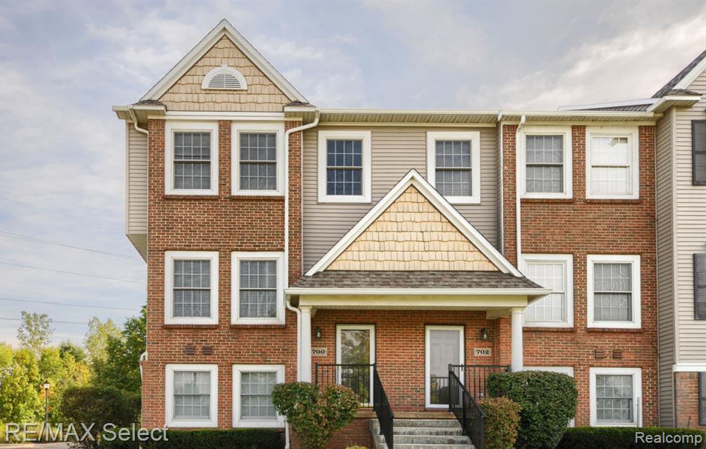 700 Eagle Drive