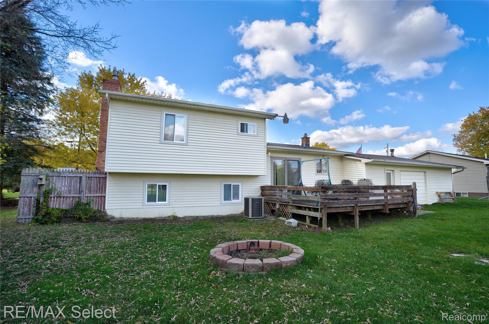 3088 Layman Drive