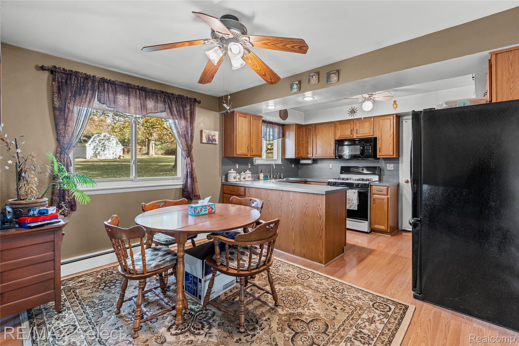 550 W Rose Center Road