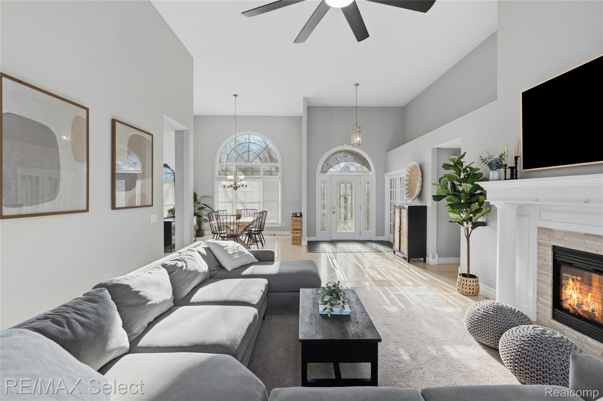 13275 Harborview Drive
