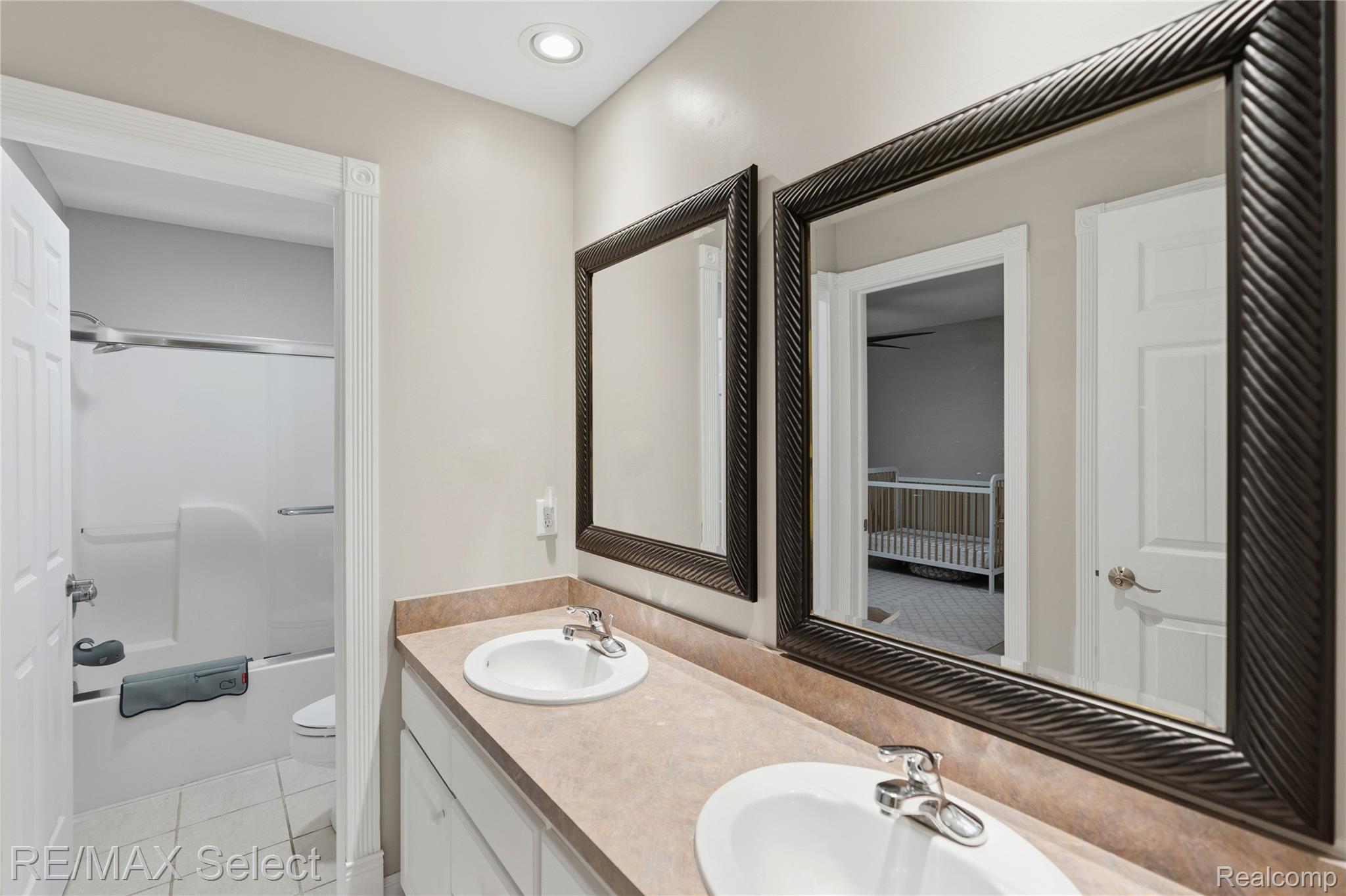 13275 Harborview Drive