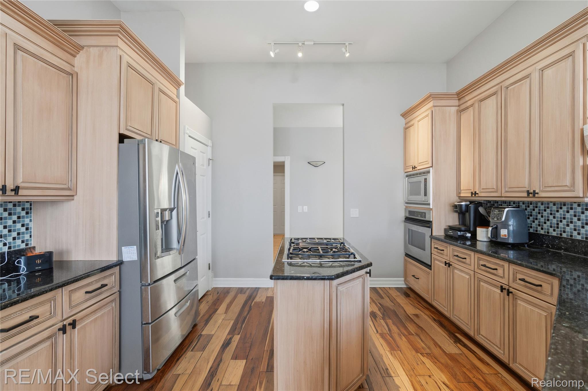 13275 Harborview Drive
