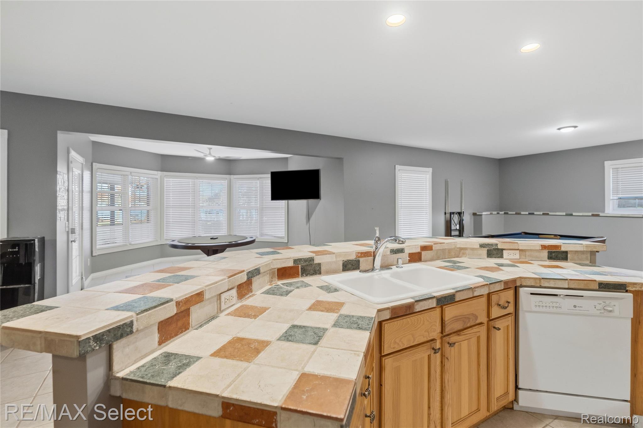 13275 Harborview Drive