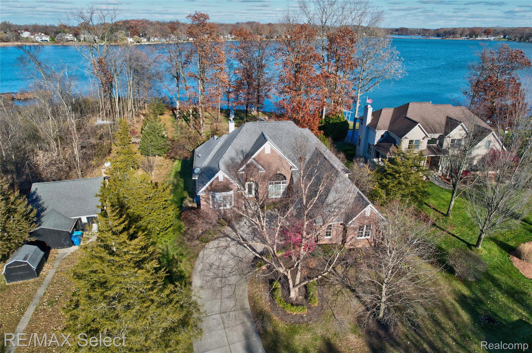 13275 Harborview Drive