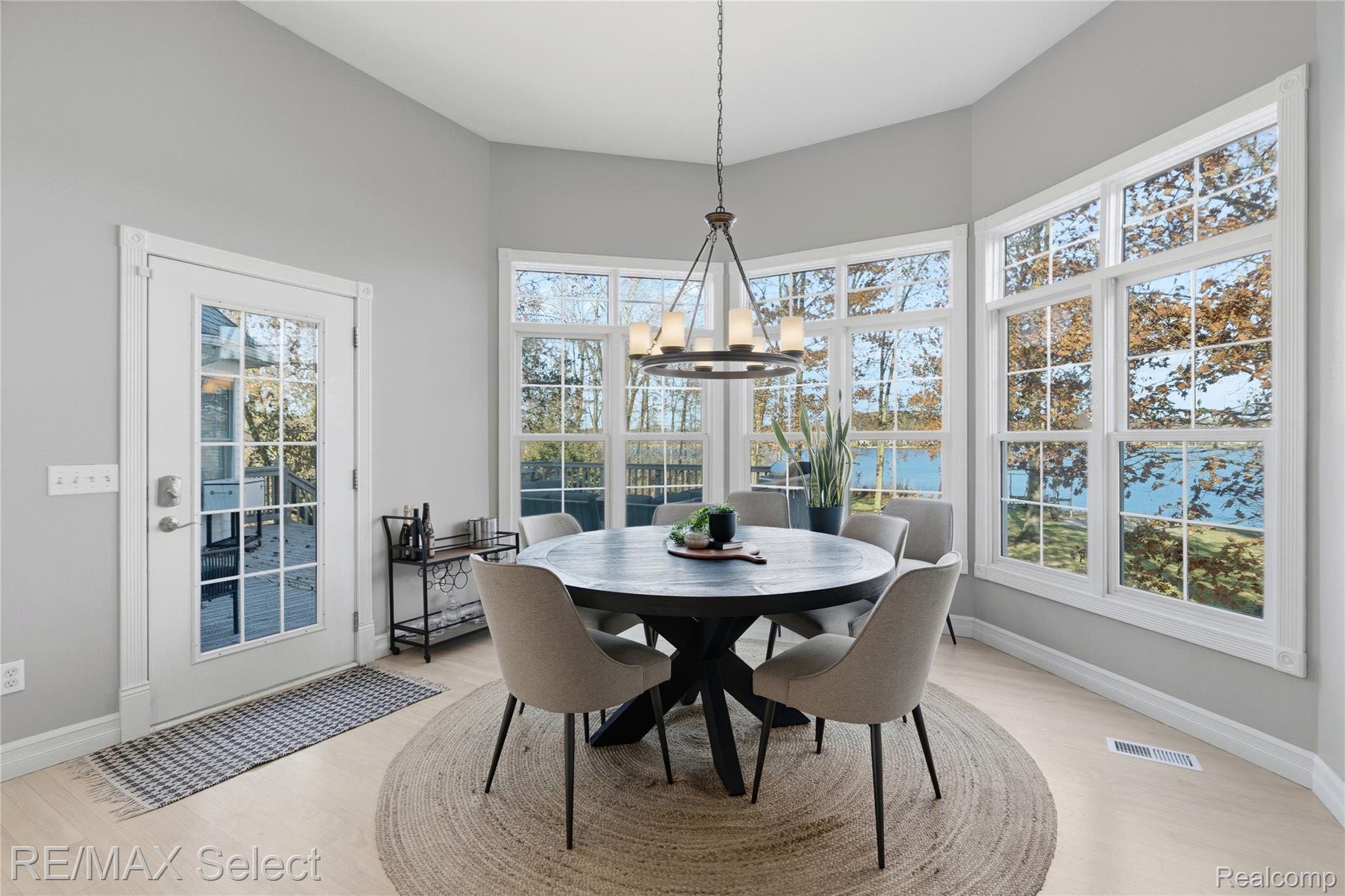 13275 Harborview Drive