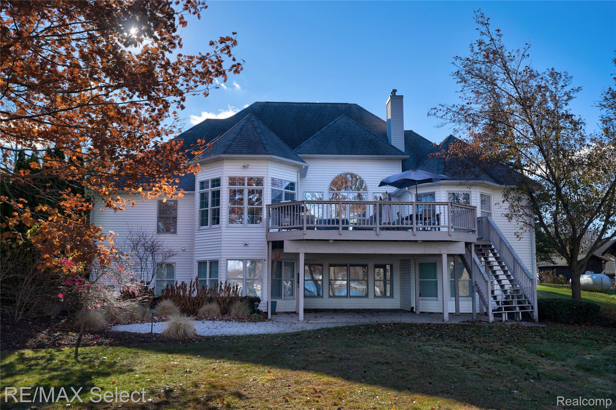 13275 Harborview Drive