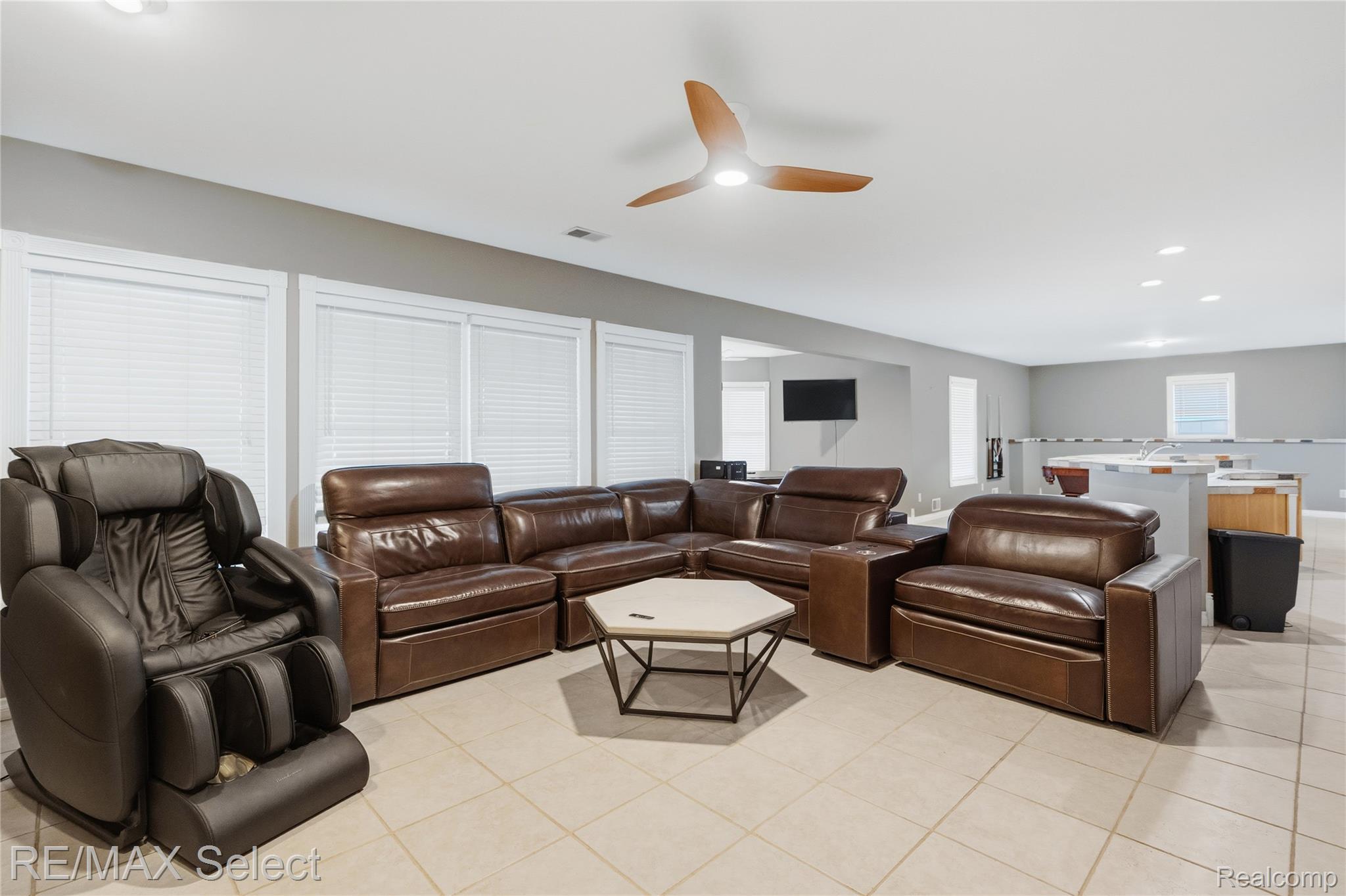 13275 Harborview Drive