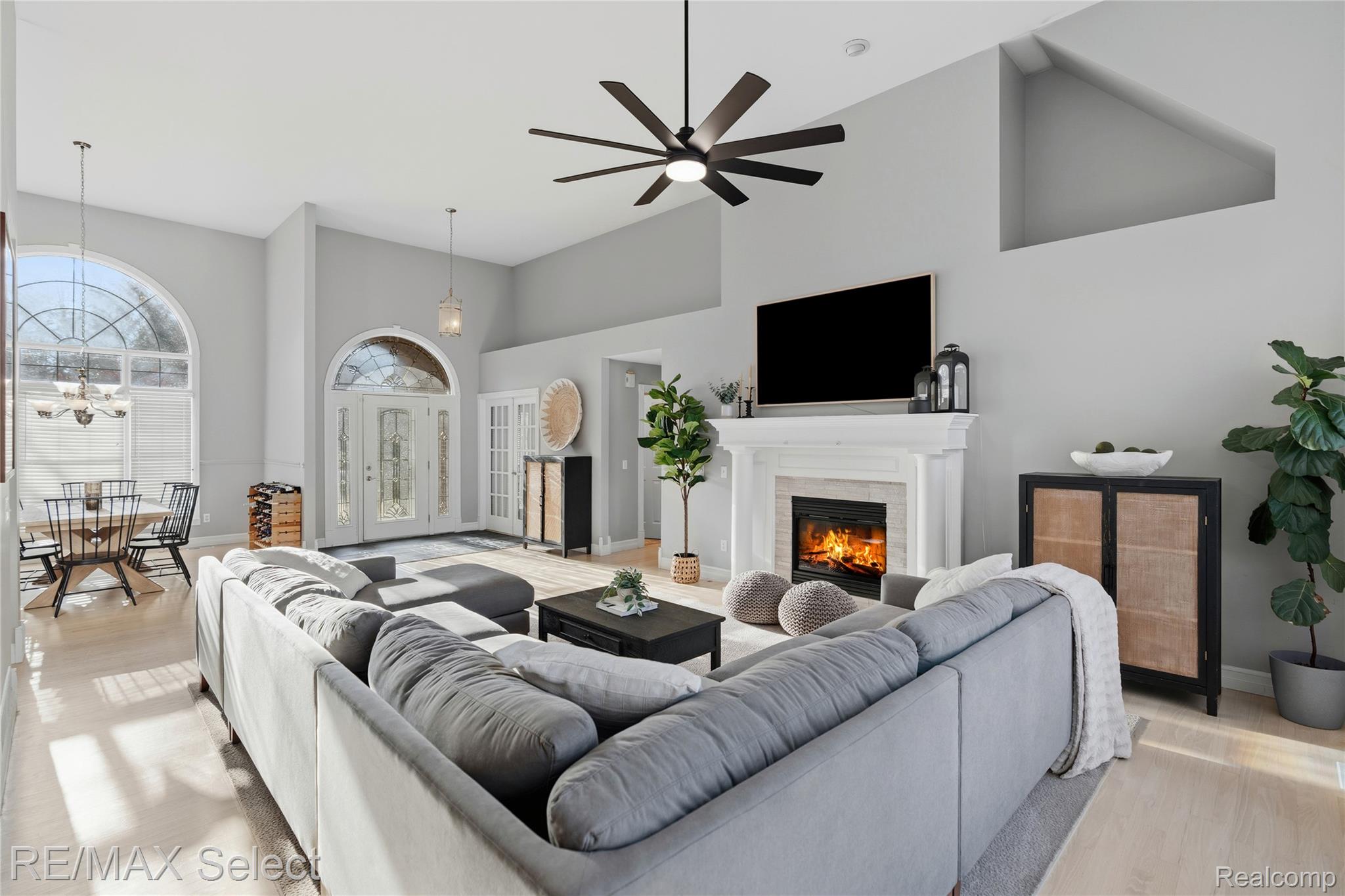 13275 Harborview Drive