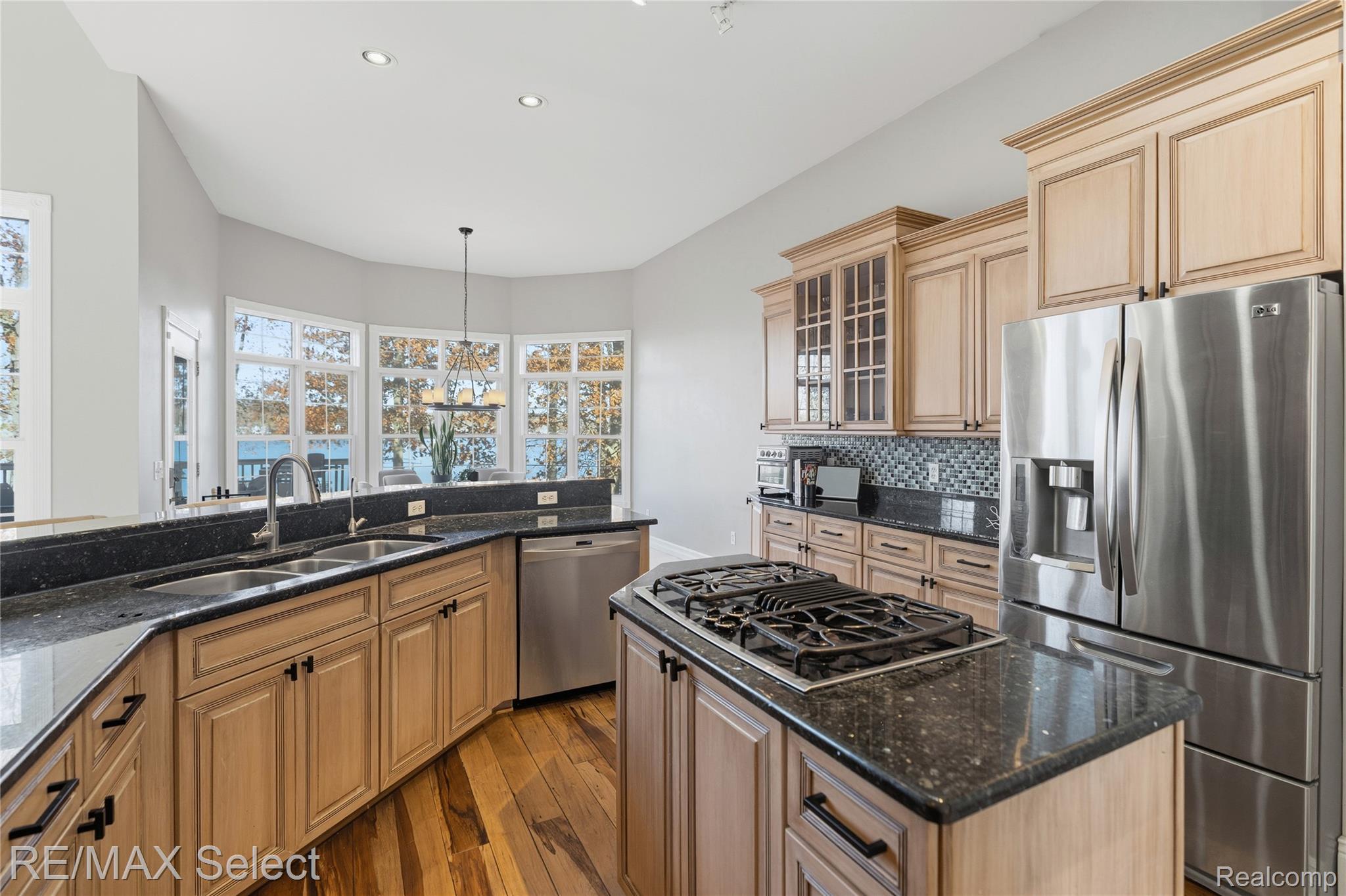 13275 Harborview Drive