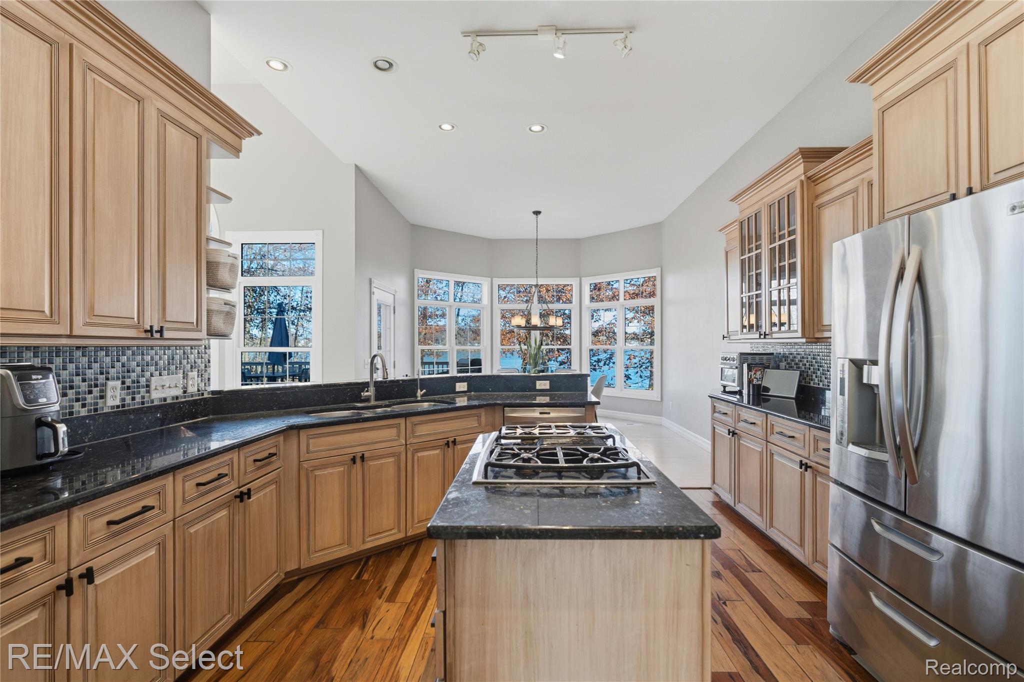 13275 Harborview Drive