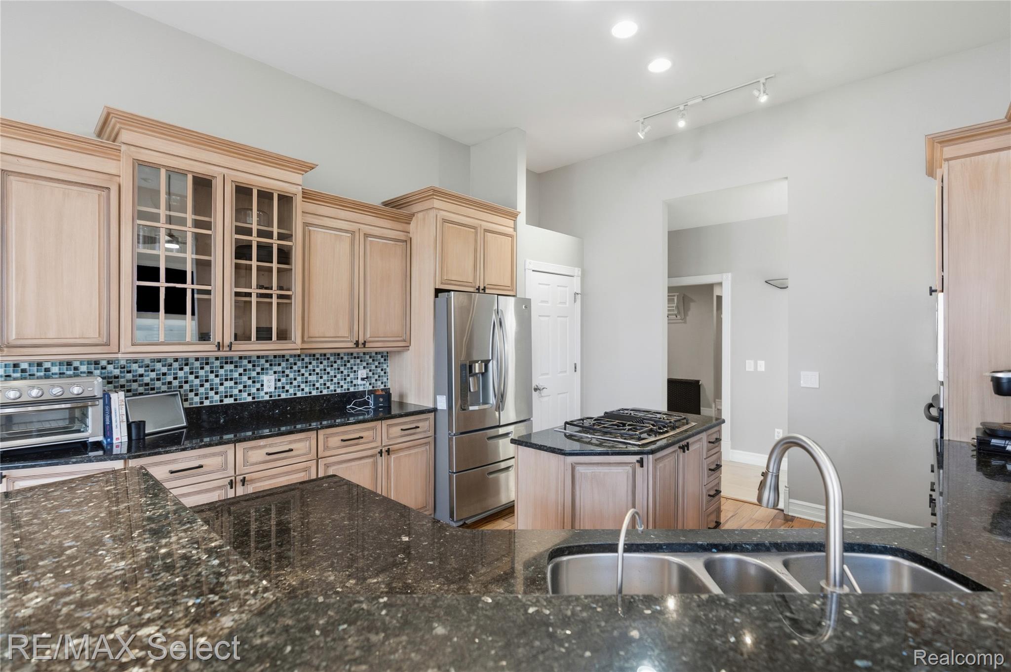 13275 Harborview Drive