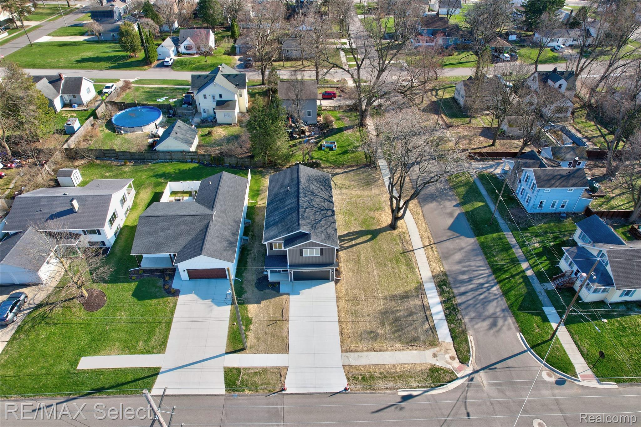 408 3rd Street