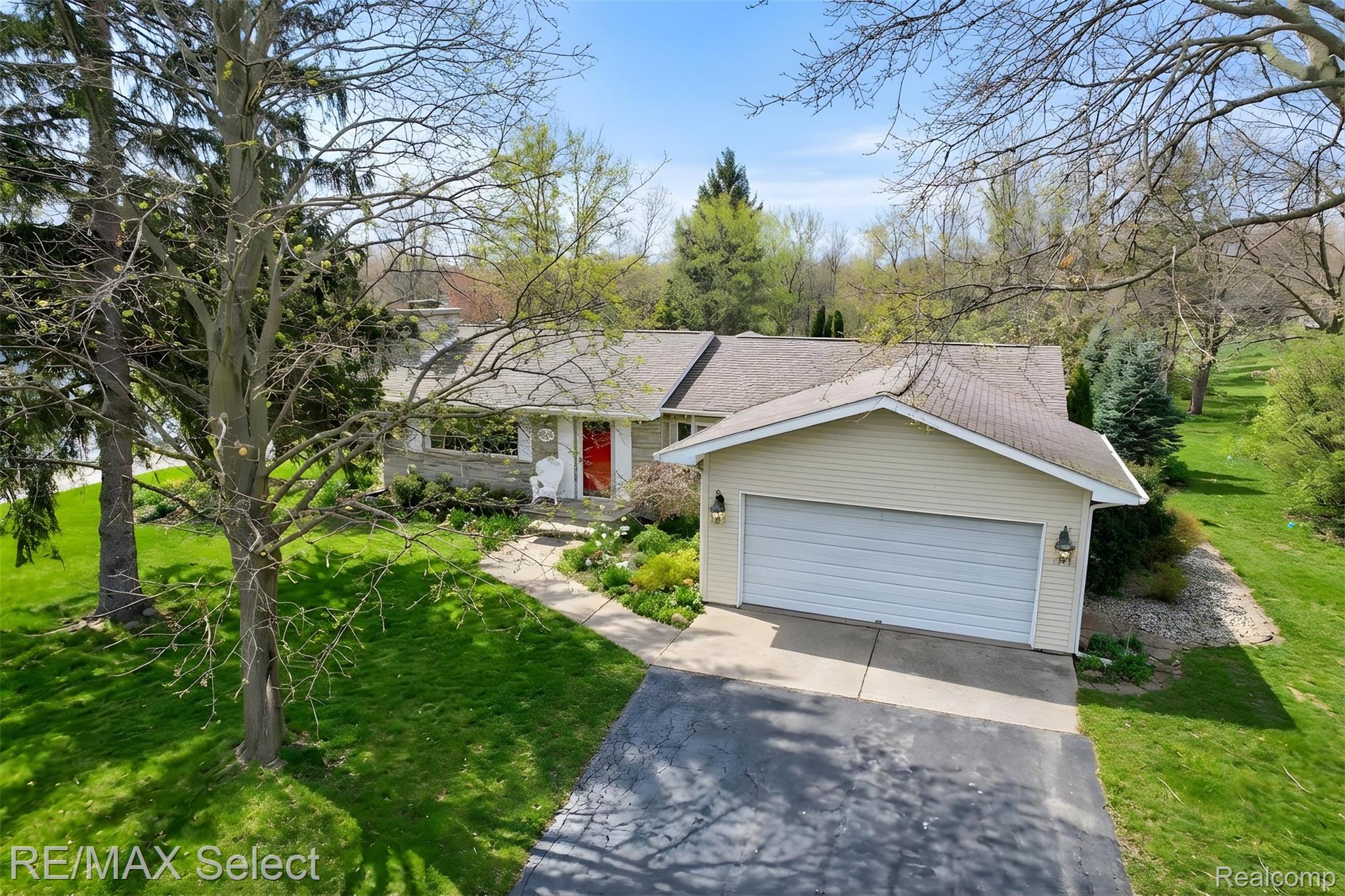 6324 Calkins Road