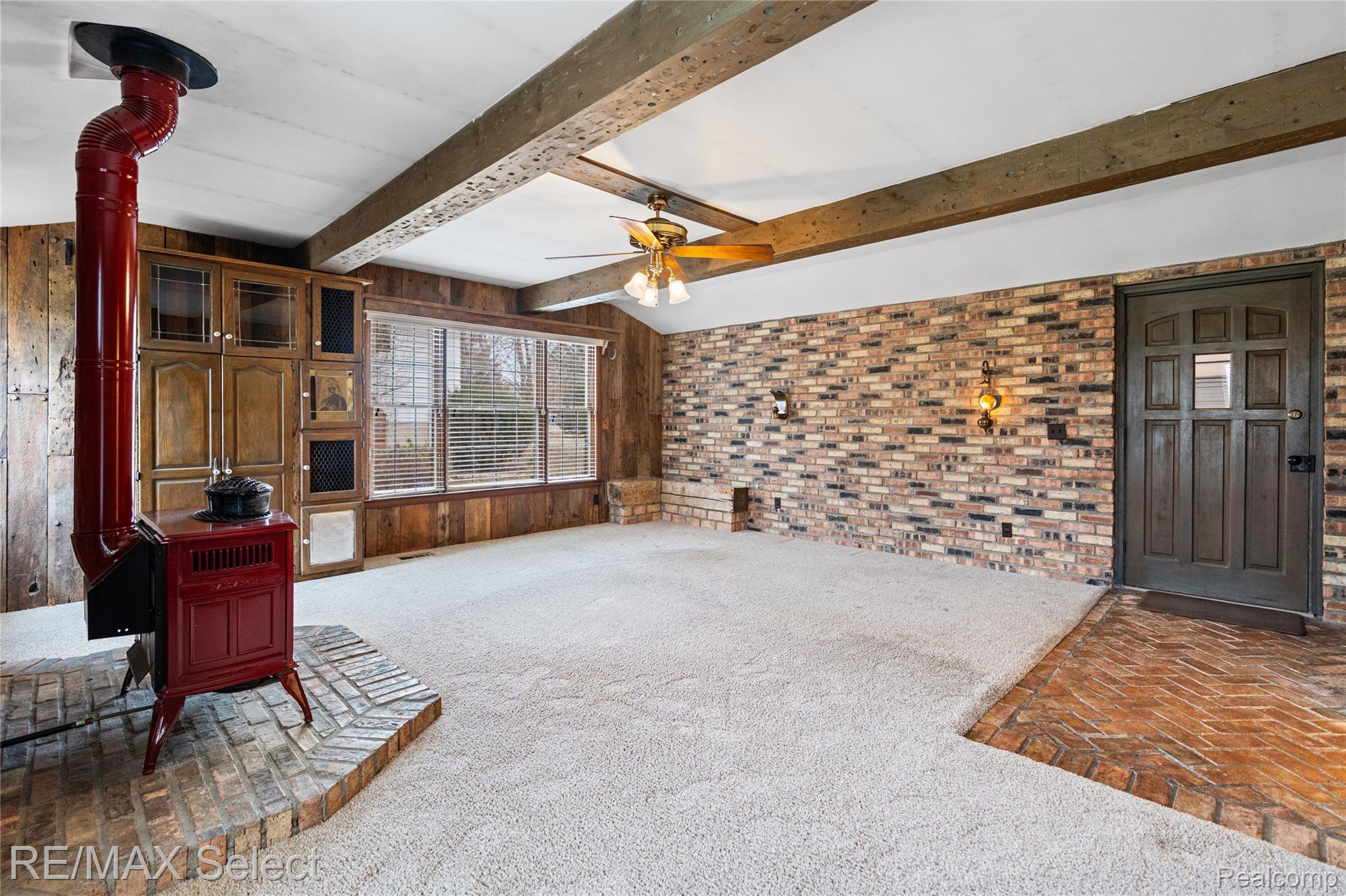 6324 Calkins Road
