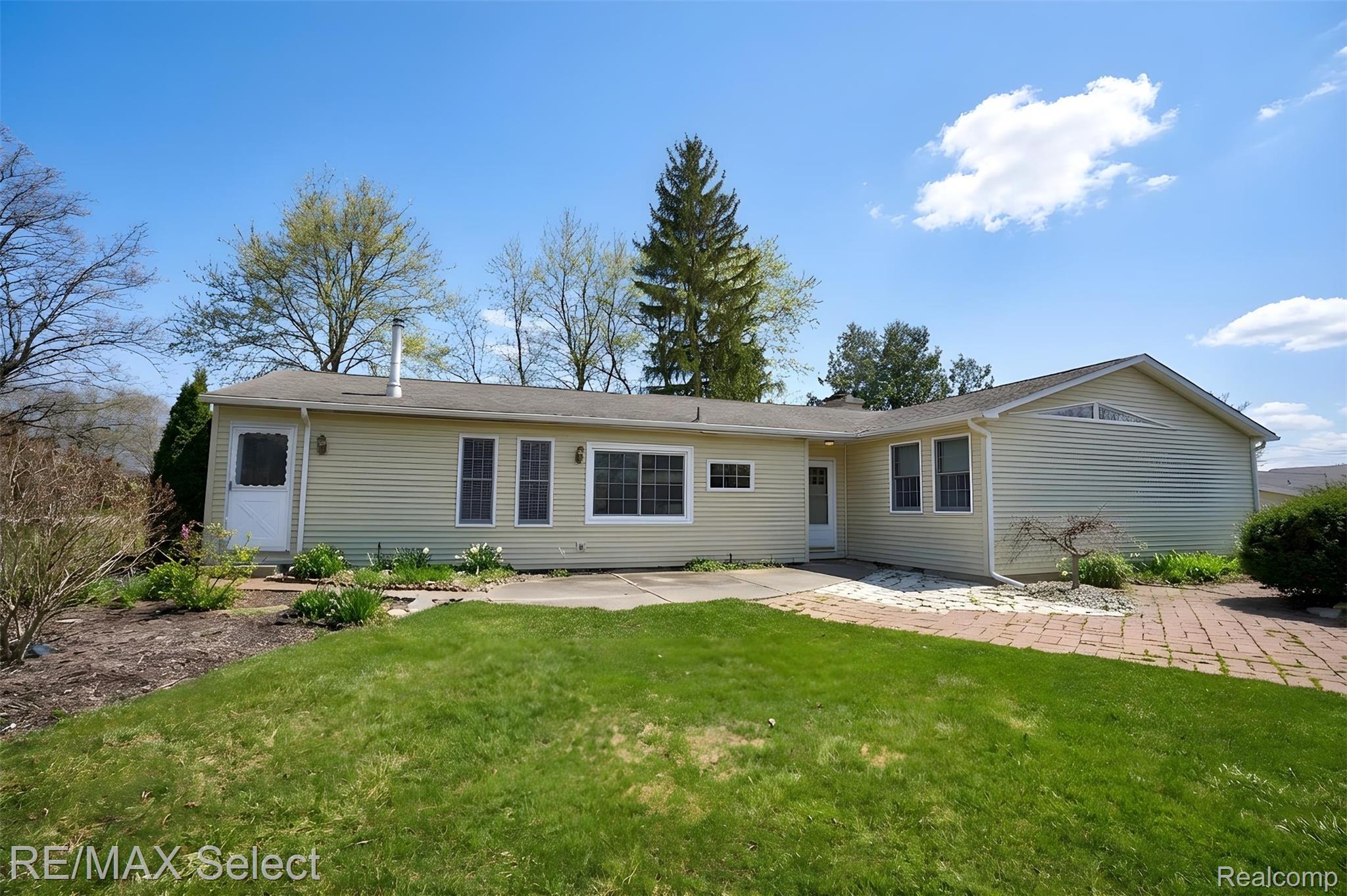 6324 Calkins Road