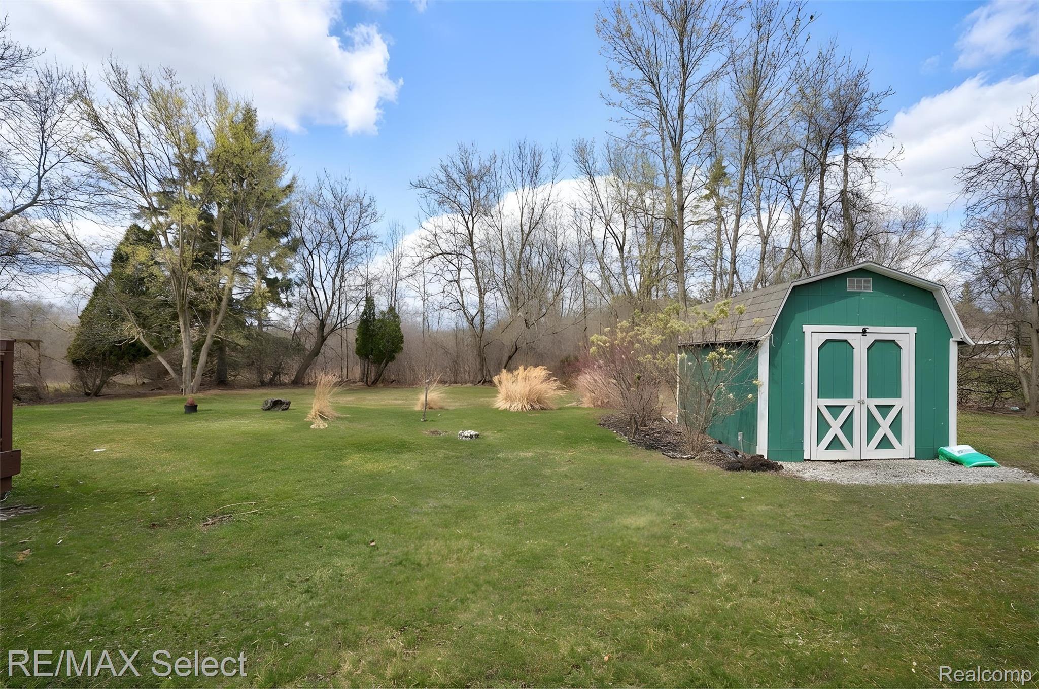 6324 Calkins Road