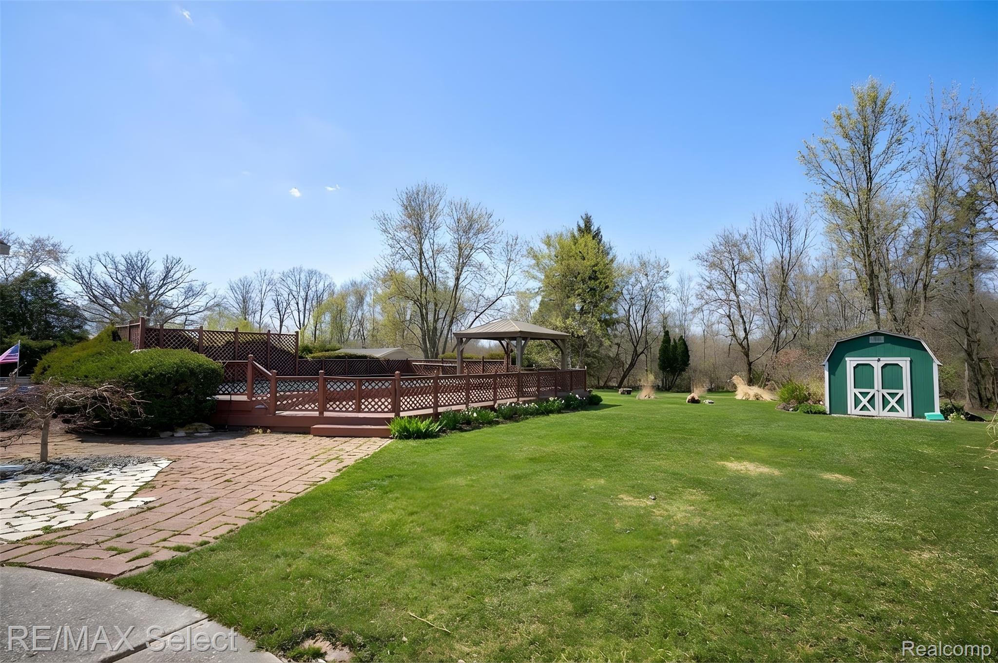 6324 Calkins Road