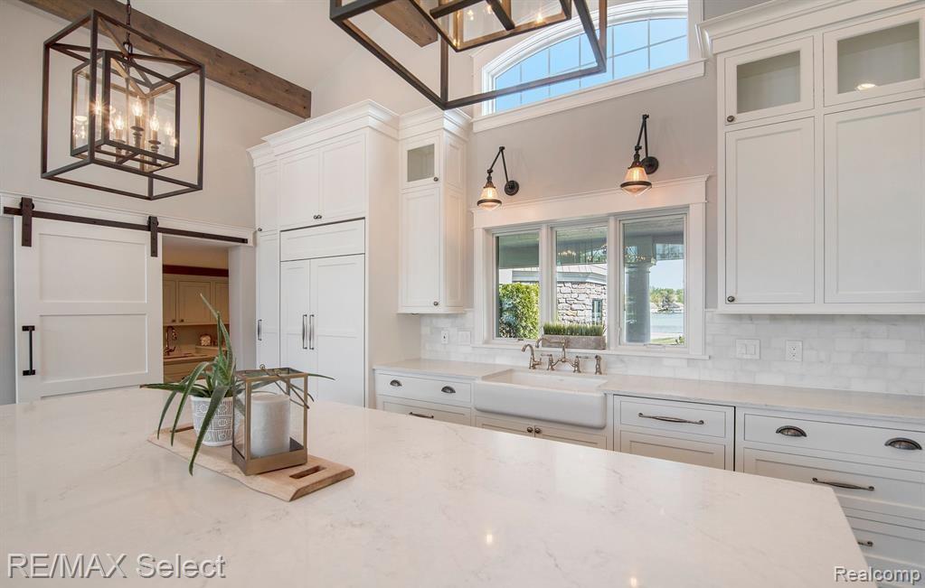 2210 Island Shore Drive