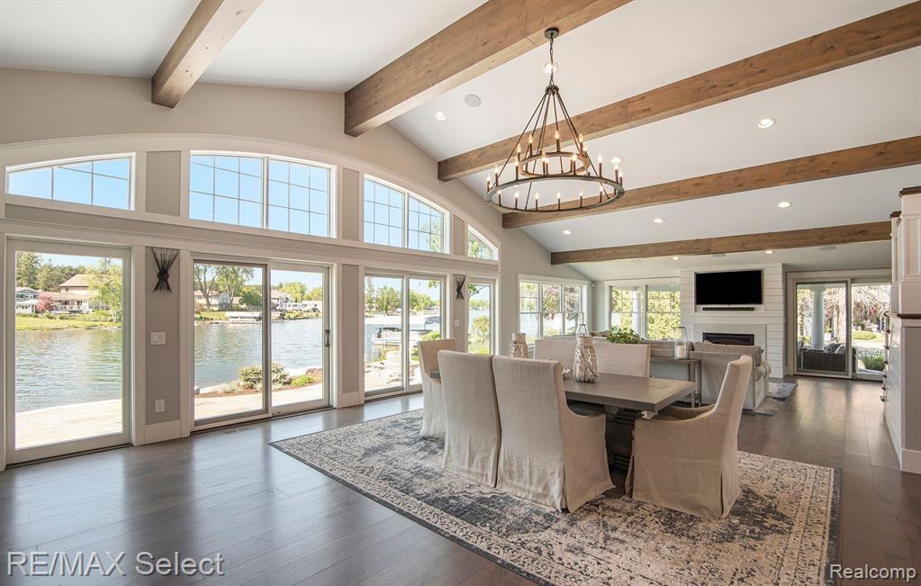 2210 Island Shore Drive