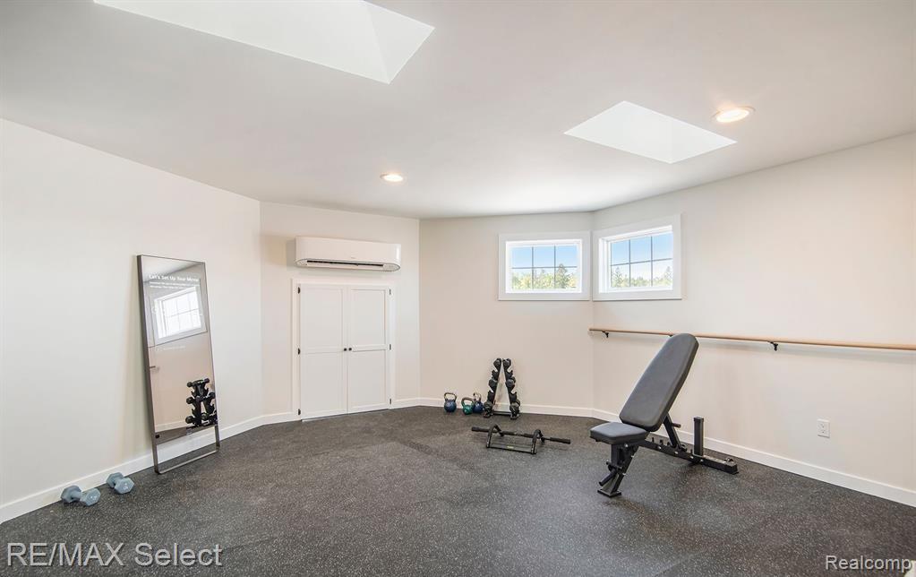 2210 Island Shore Drive