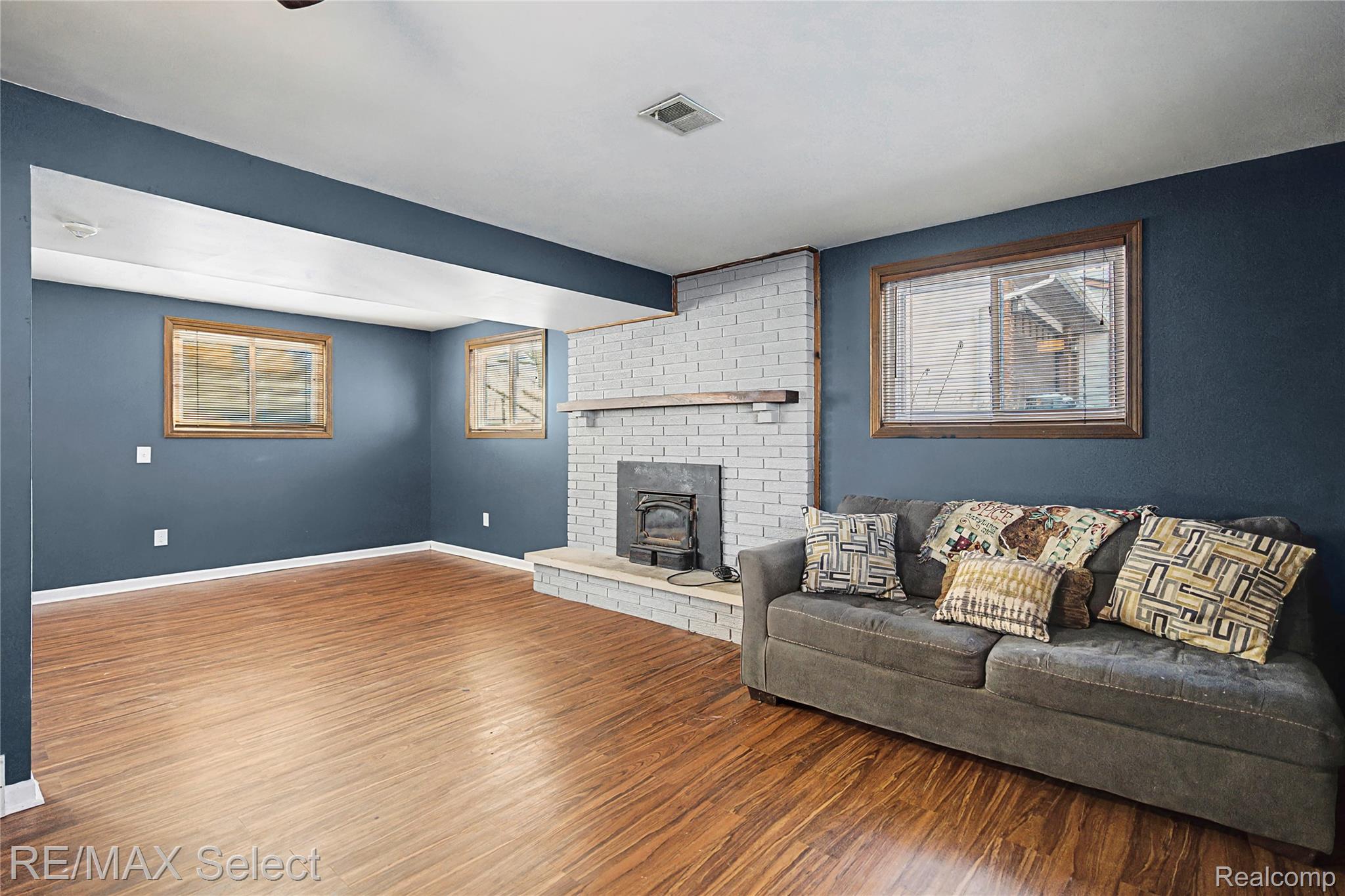 5233 Sagamore Drive